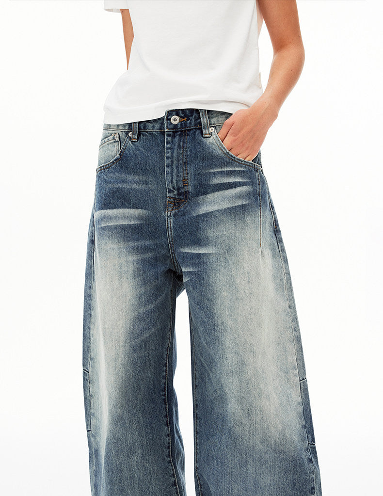 Minimalist Washed Simitar Jeans