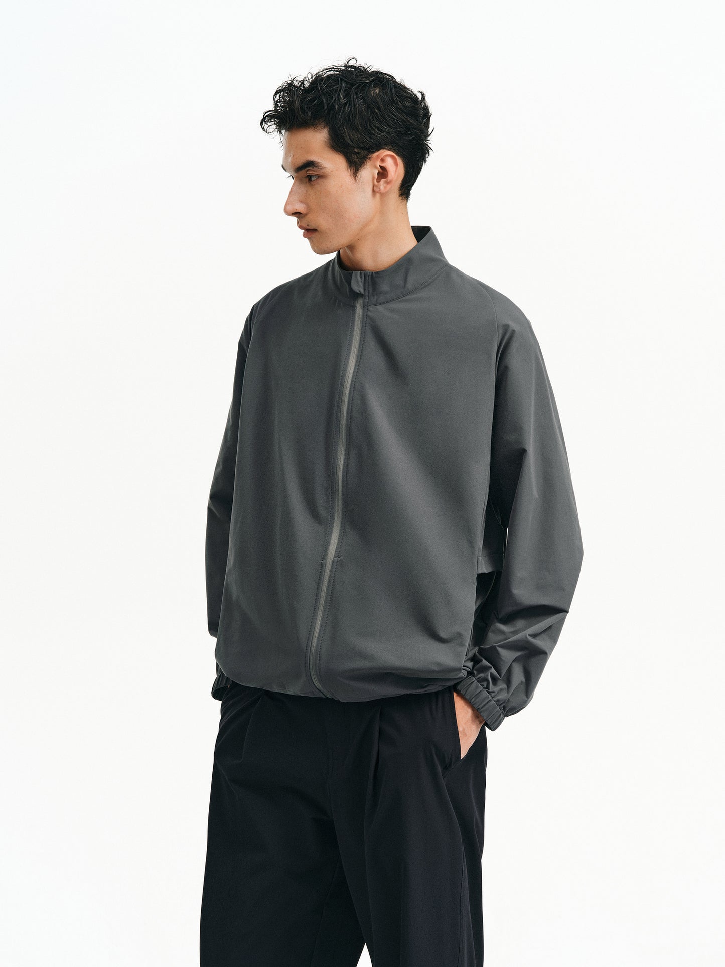 Water-repellent lightweight jacket