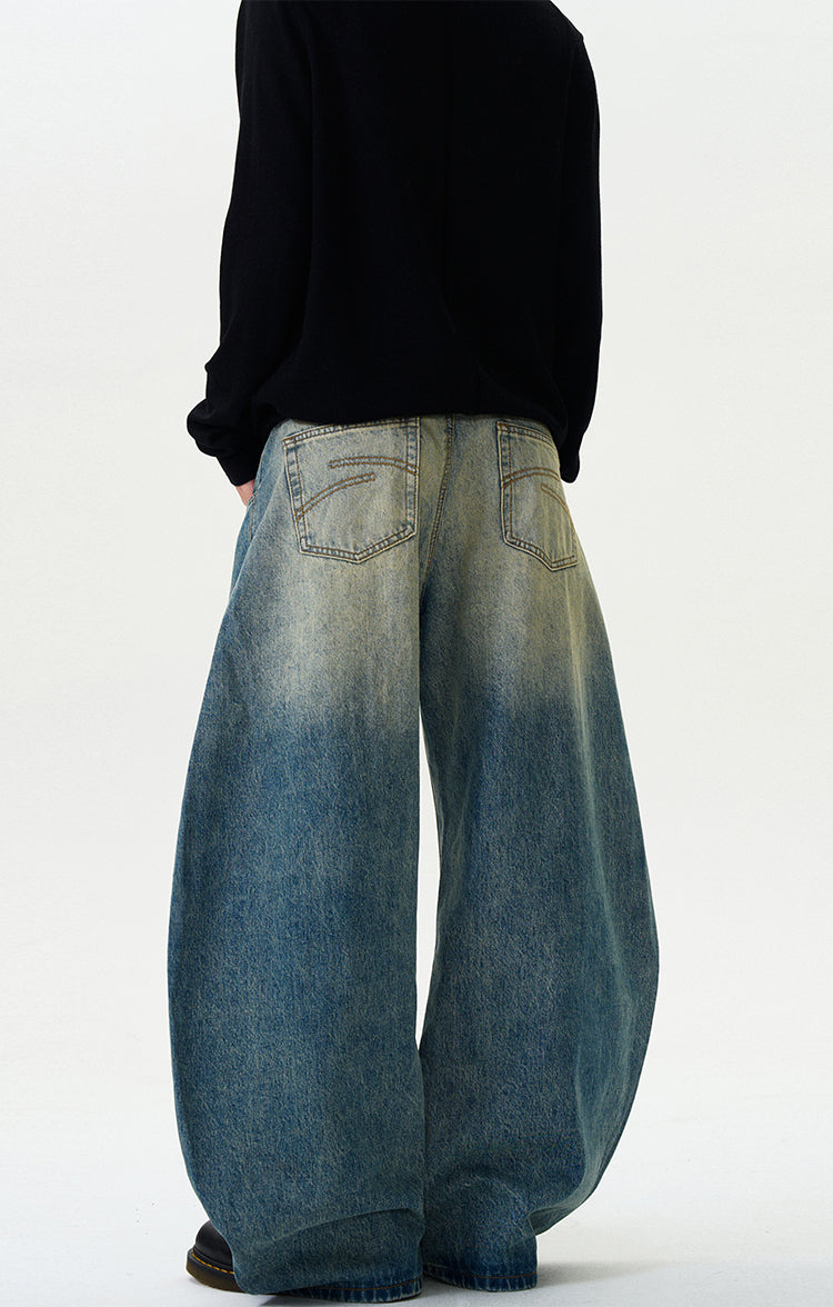 Retro three-dimensional cut-wash scimitar jeans