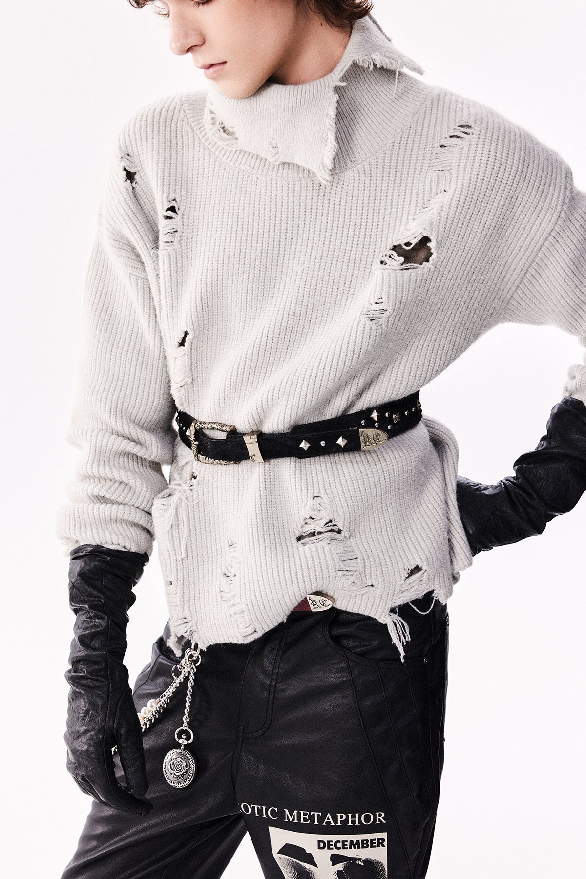 Turtleneck Ripped Hole Knit