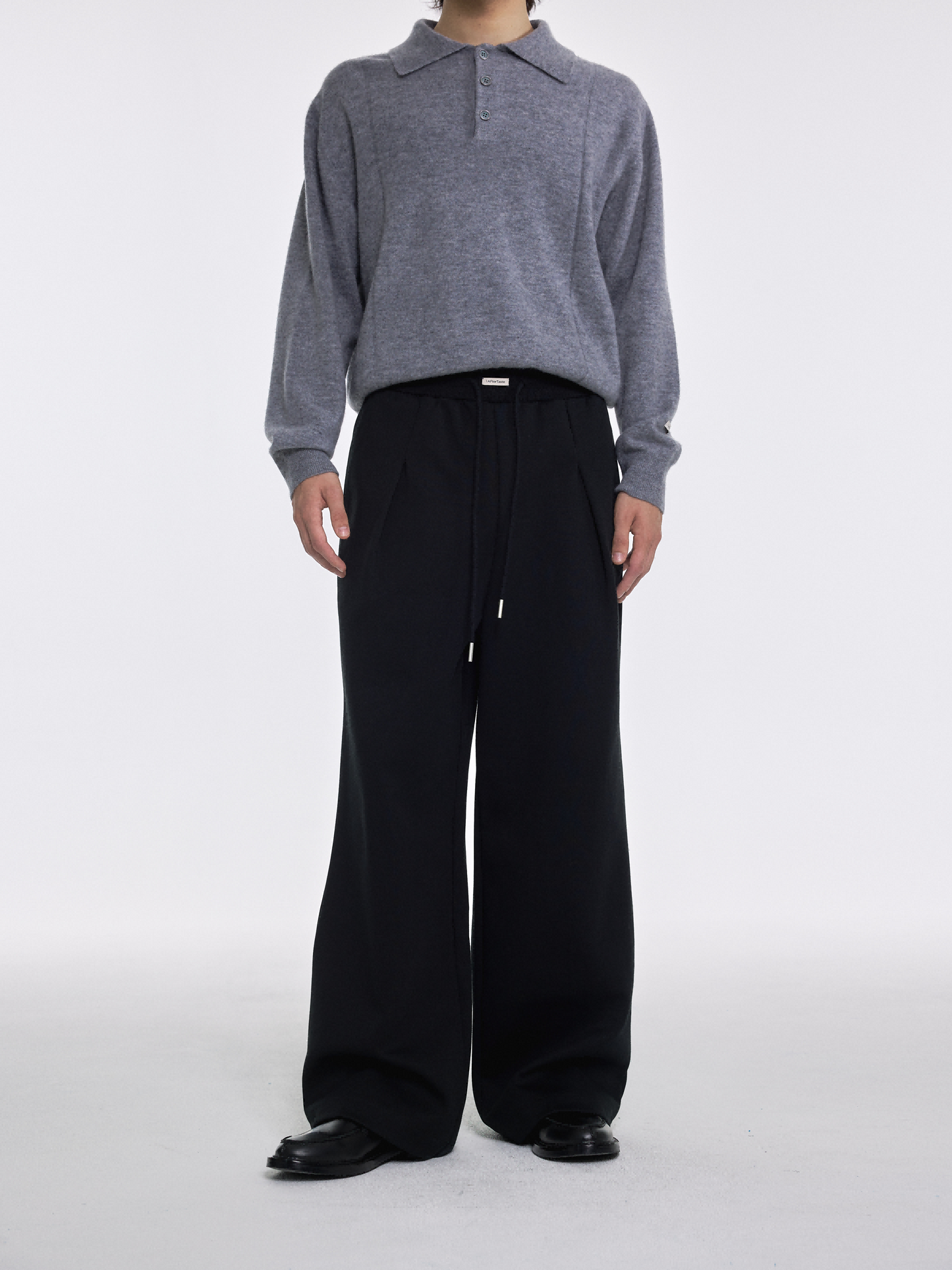 Basic small-label sweatpants