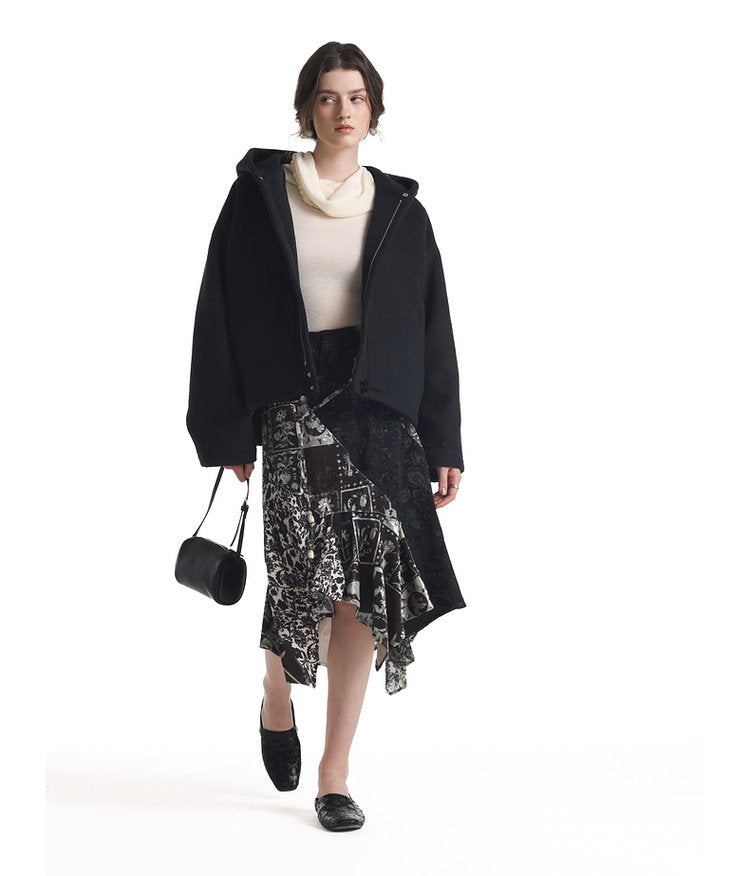 Short-length oversized jacket