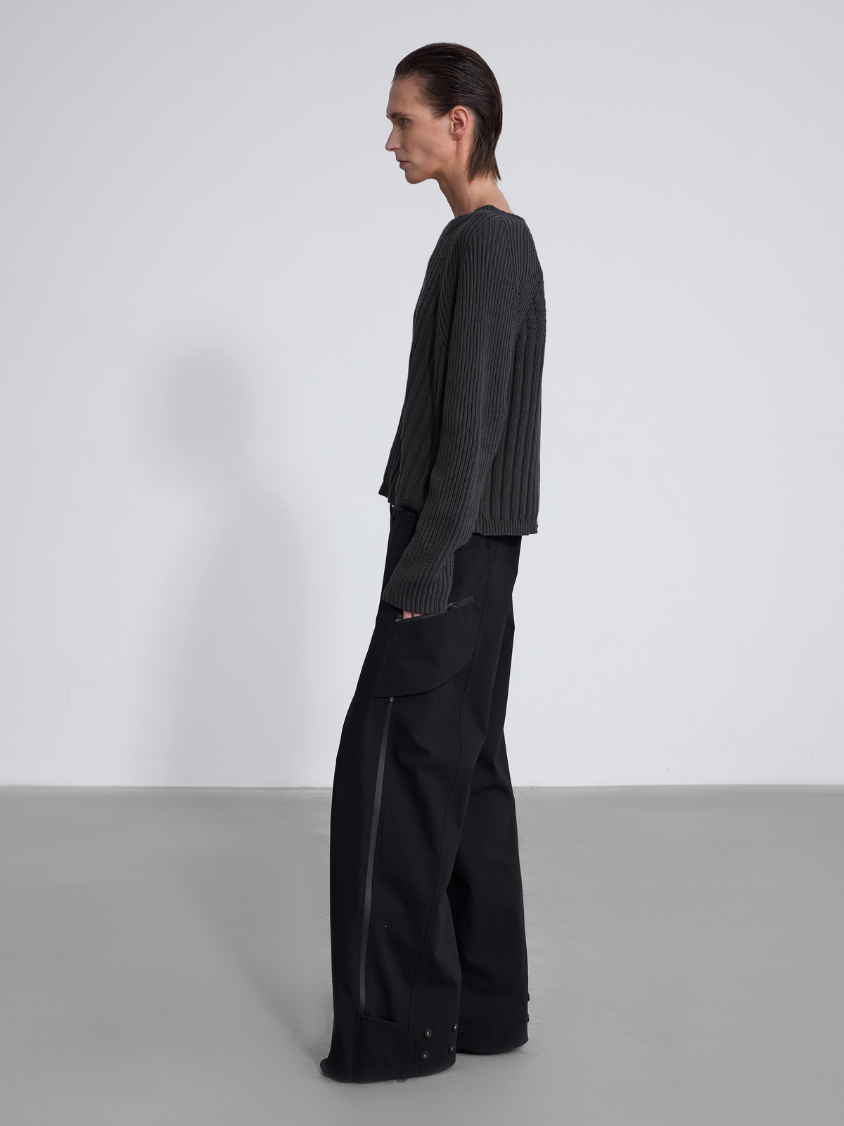 Casual Pants with Adjustable Hem and Zipper