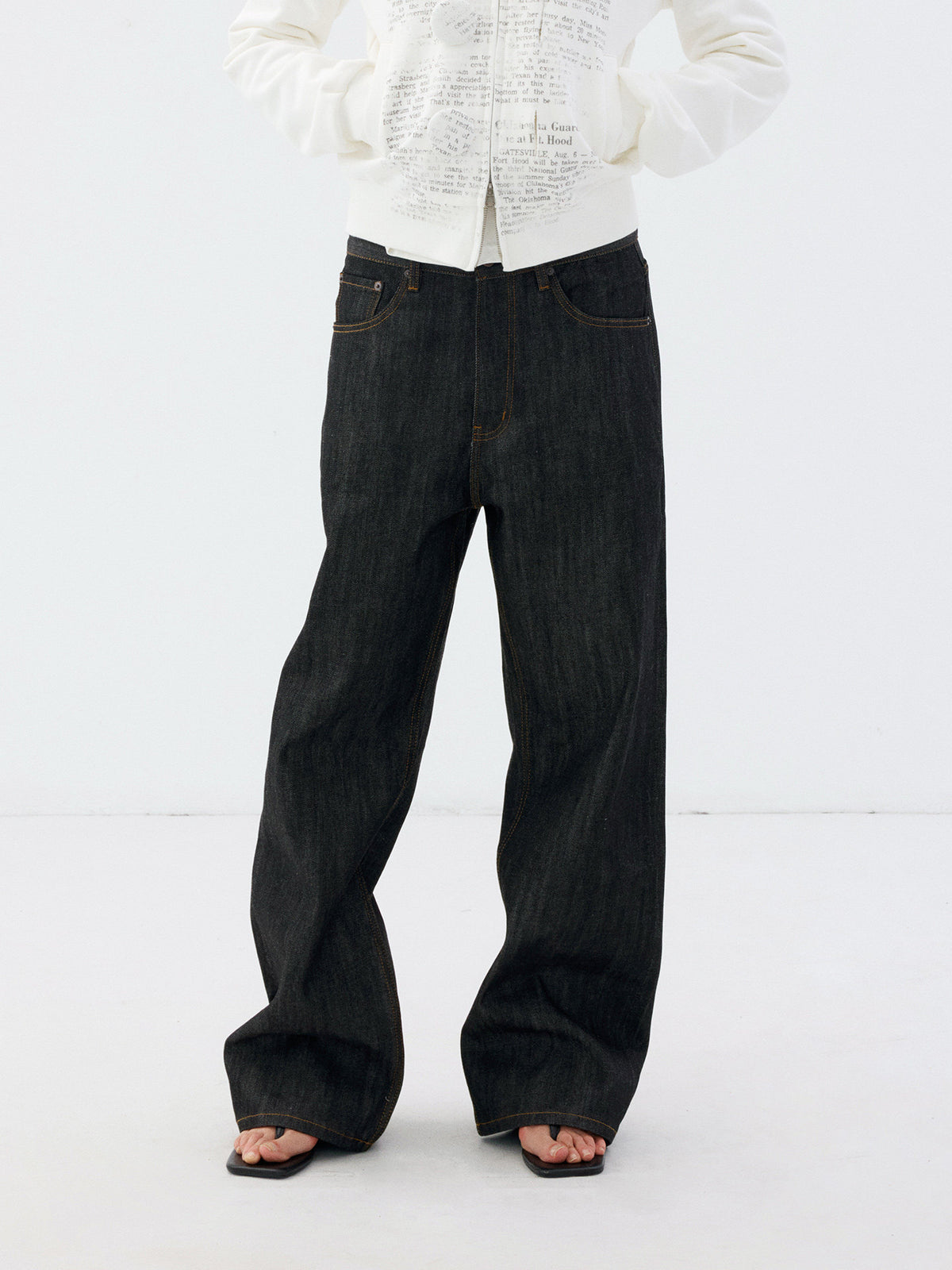 Loose-Fit Straight-Leg Original Color Jeans