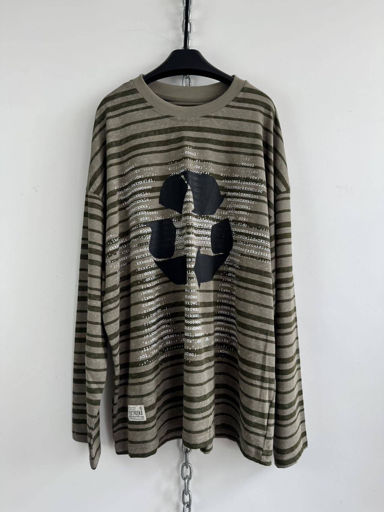 Lightweight Loose-Fit T-Shirt