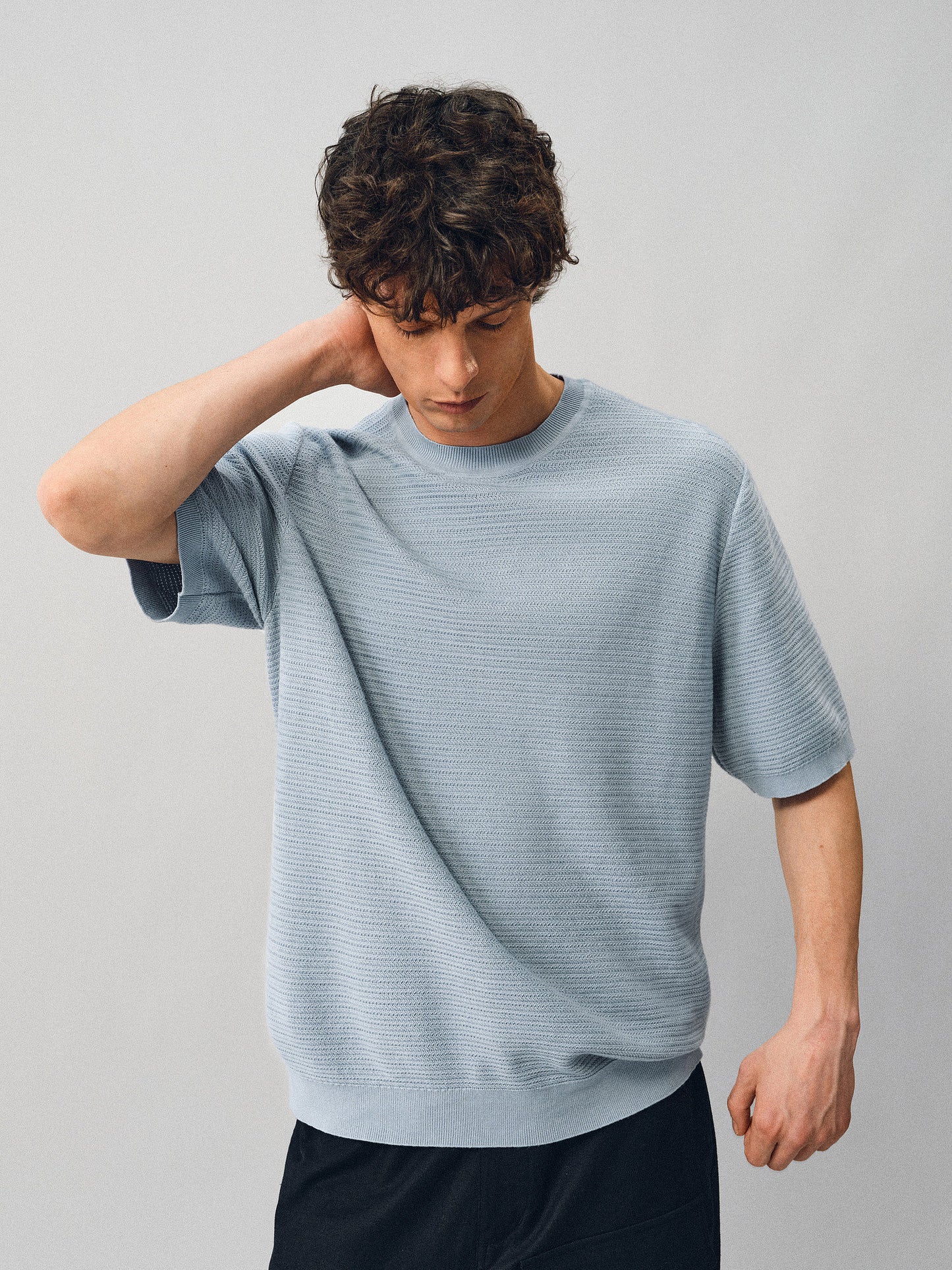 Short-sleeve knit shirt
