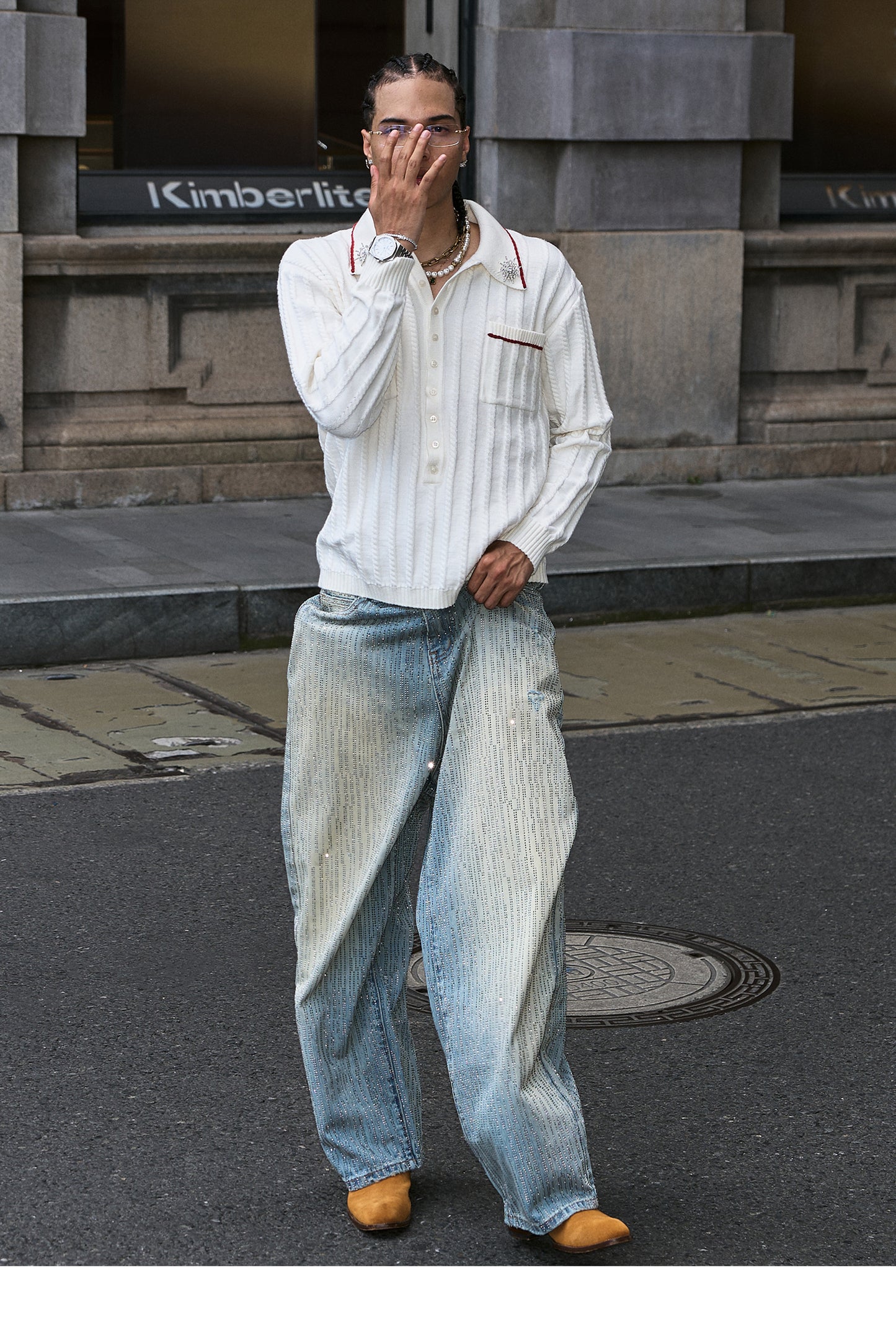 Jeans with rhinestones