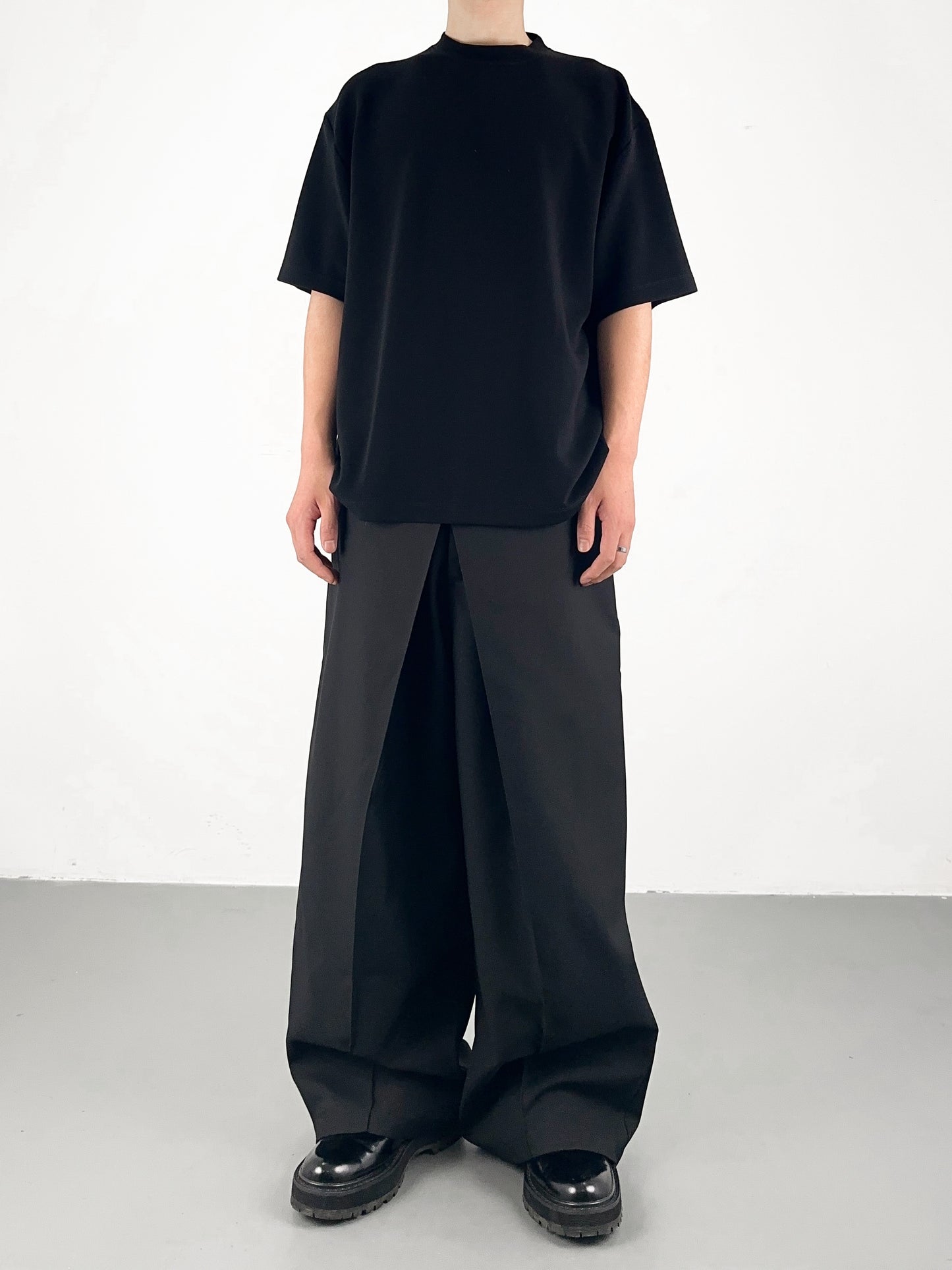 Wide Leg Pleated Straight Pants