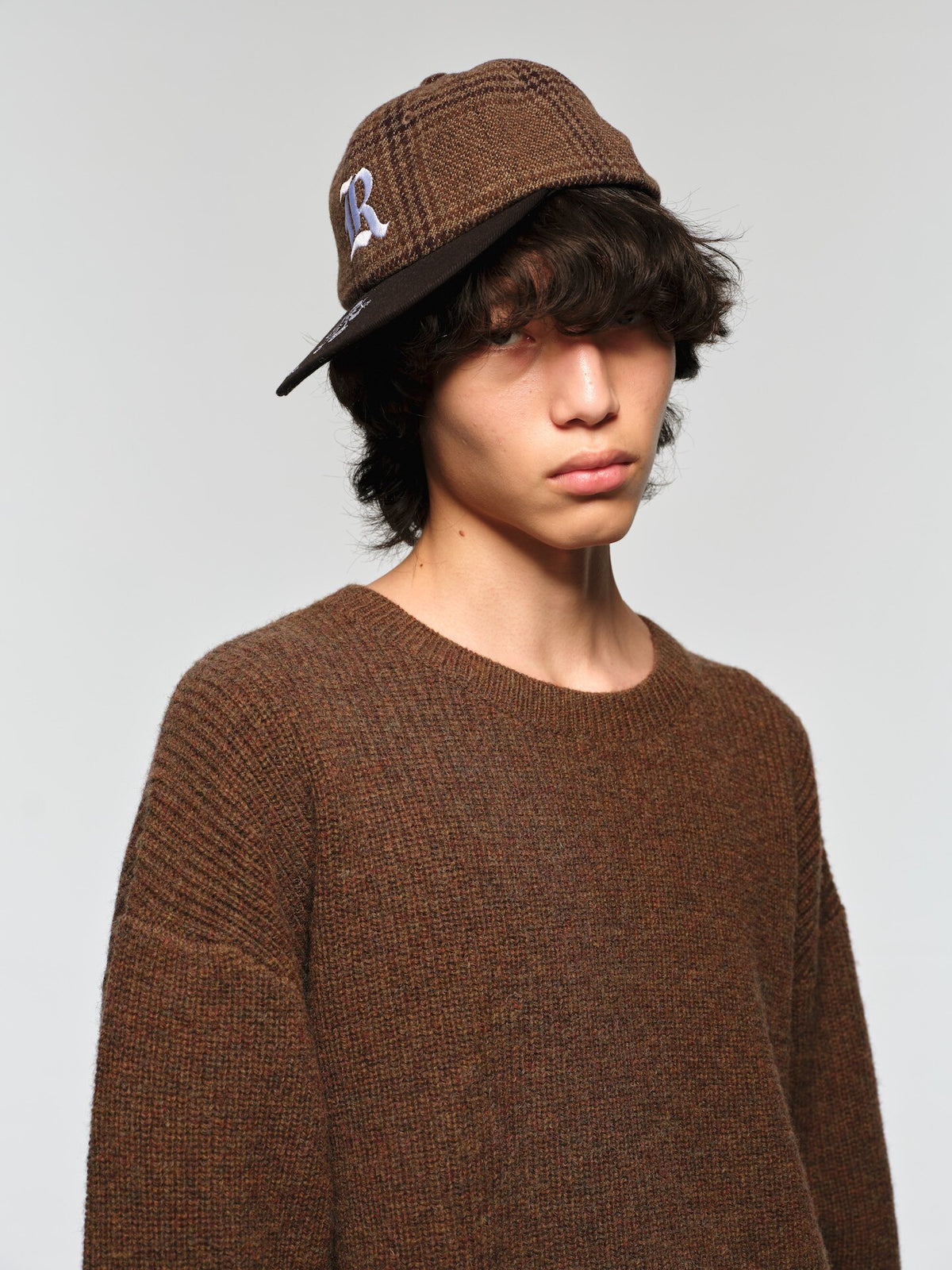 100% Shetland Wool Embroidered Round-Neck Sweater
