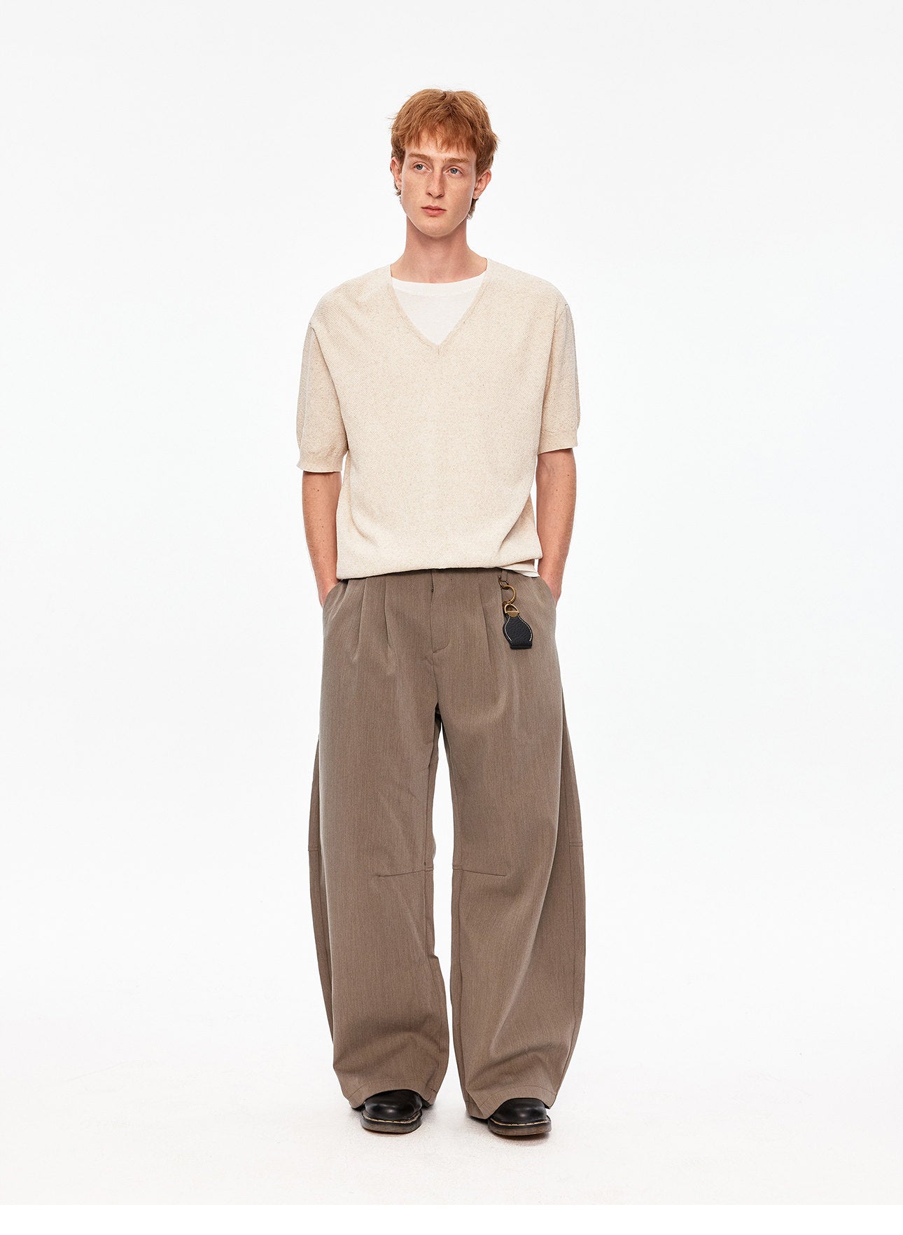 투피스 V넥 니트