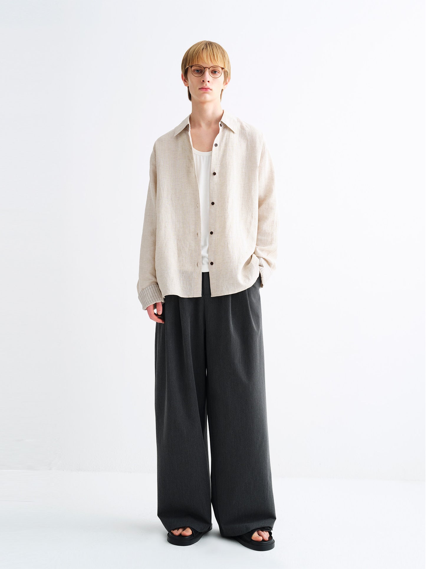 Casual Pants with Double-Pleated Waist Loop Design