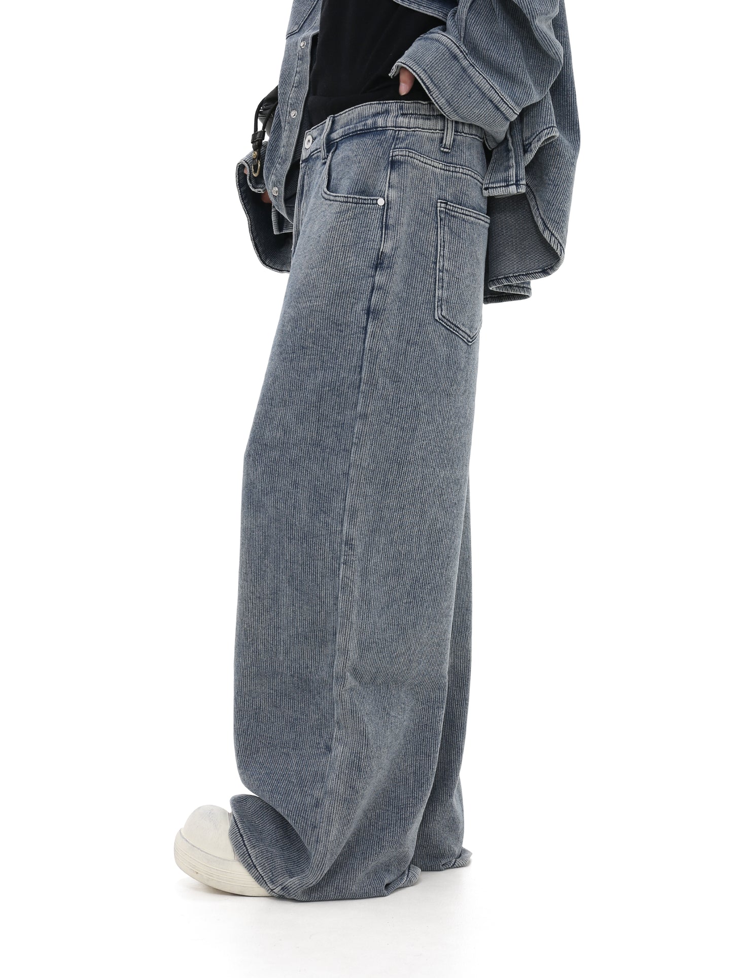 Damaged elastic waist denim pants