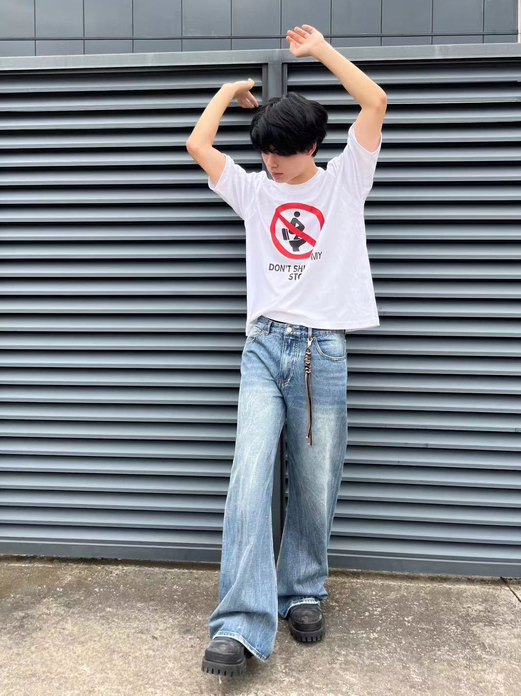 Washed Scimitar Cut Jeans