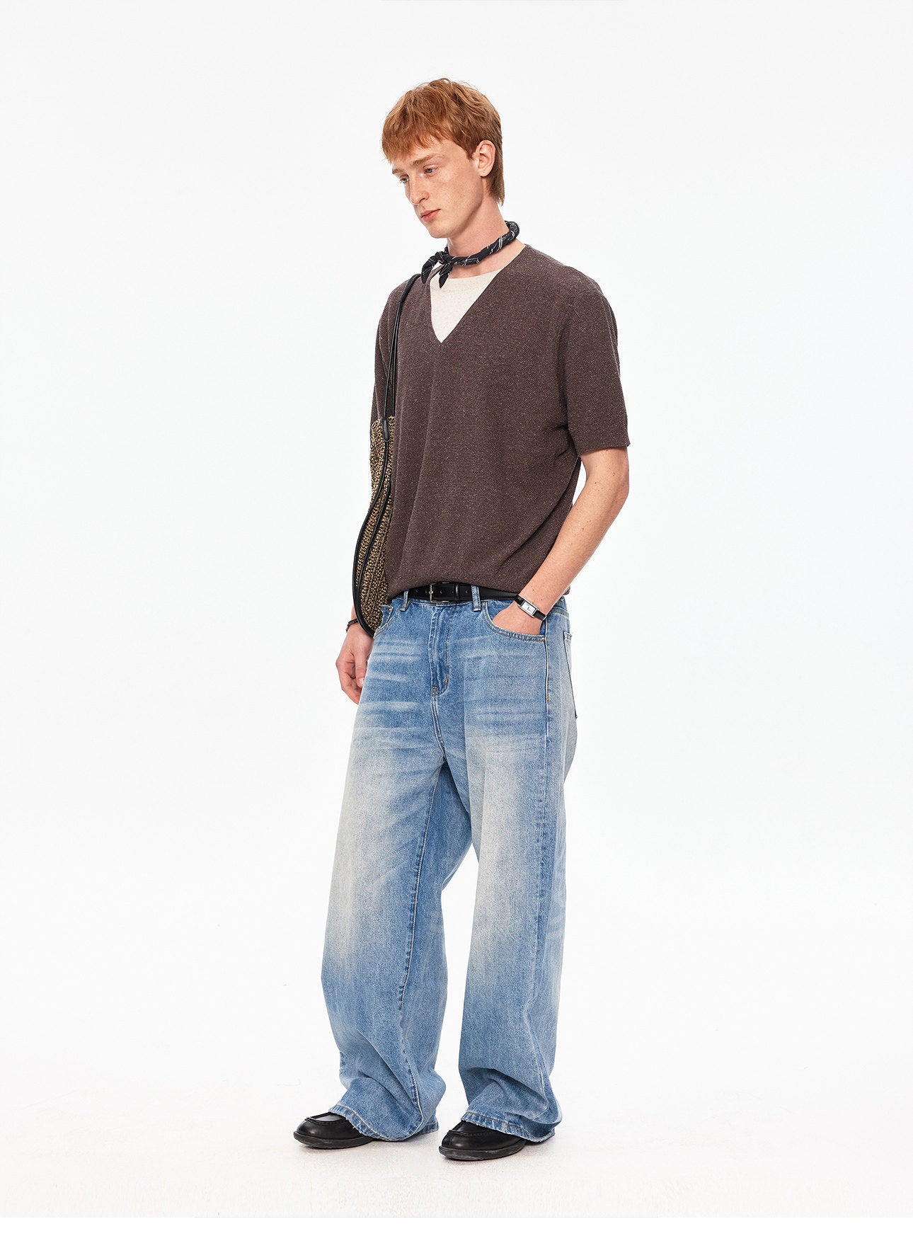 투피스 V넥 니트