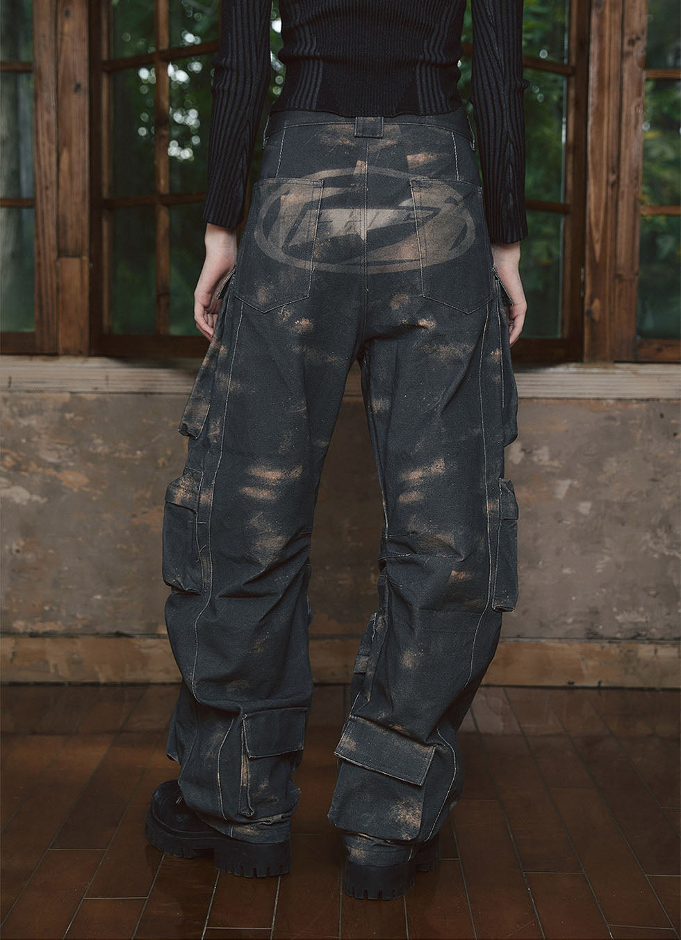 Old rusty stain dyed multi pocket denim pants