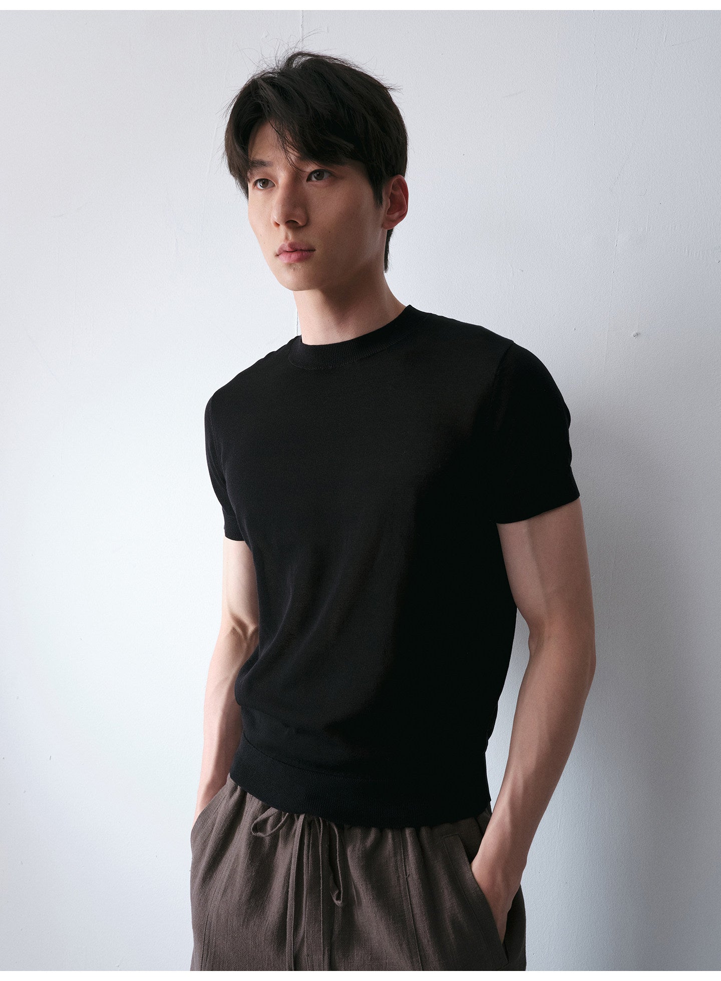 Fitted Summer Knit Shirt