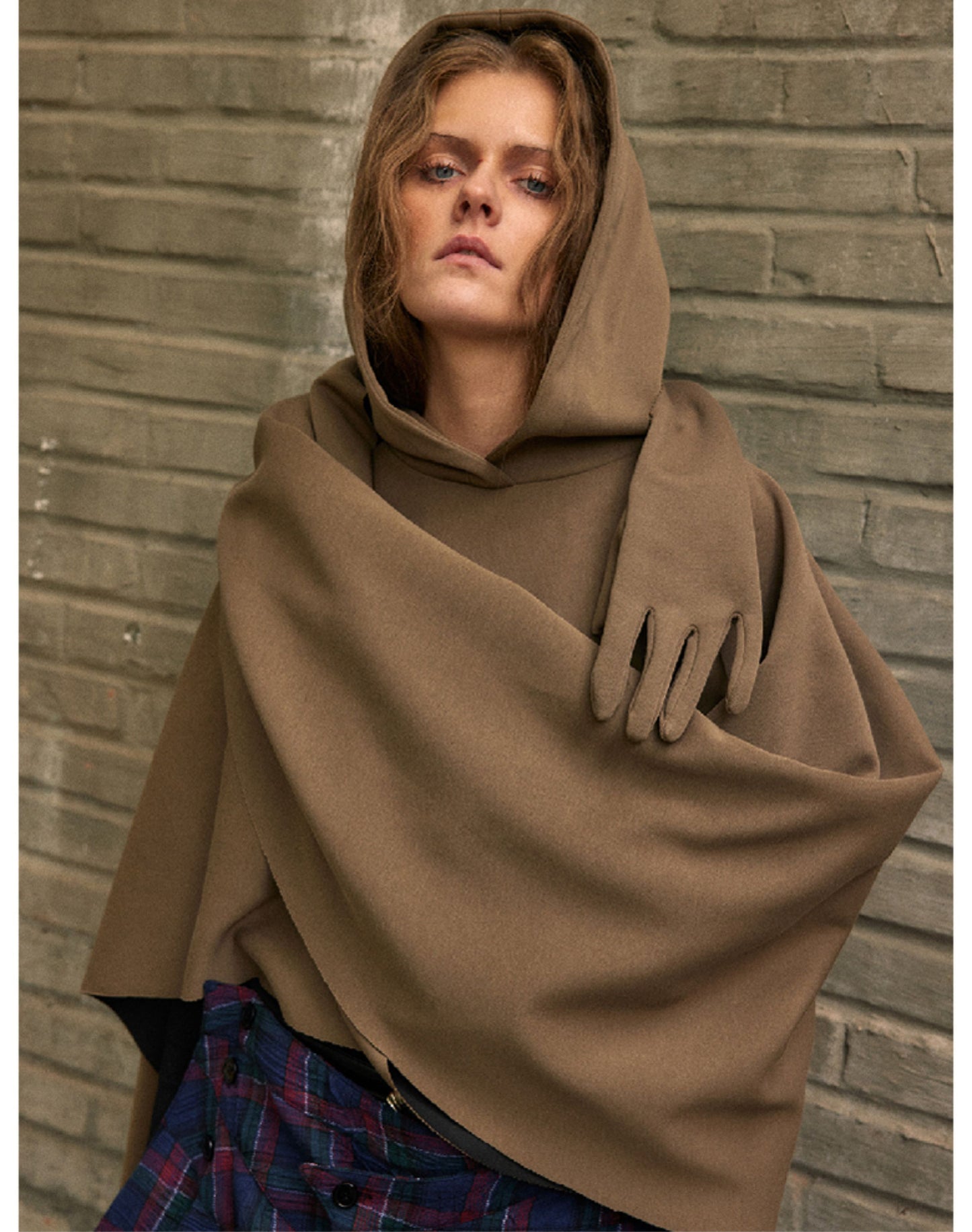 Original Globe Hooded Scarf