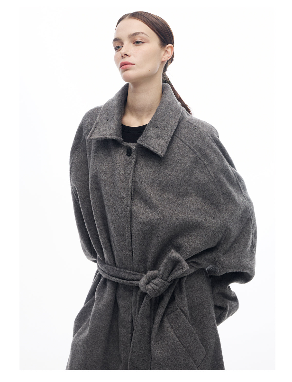 Curved Sleeve Pleated Thick Wool Coat