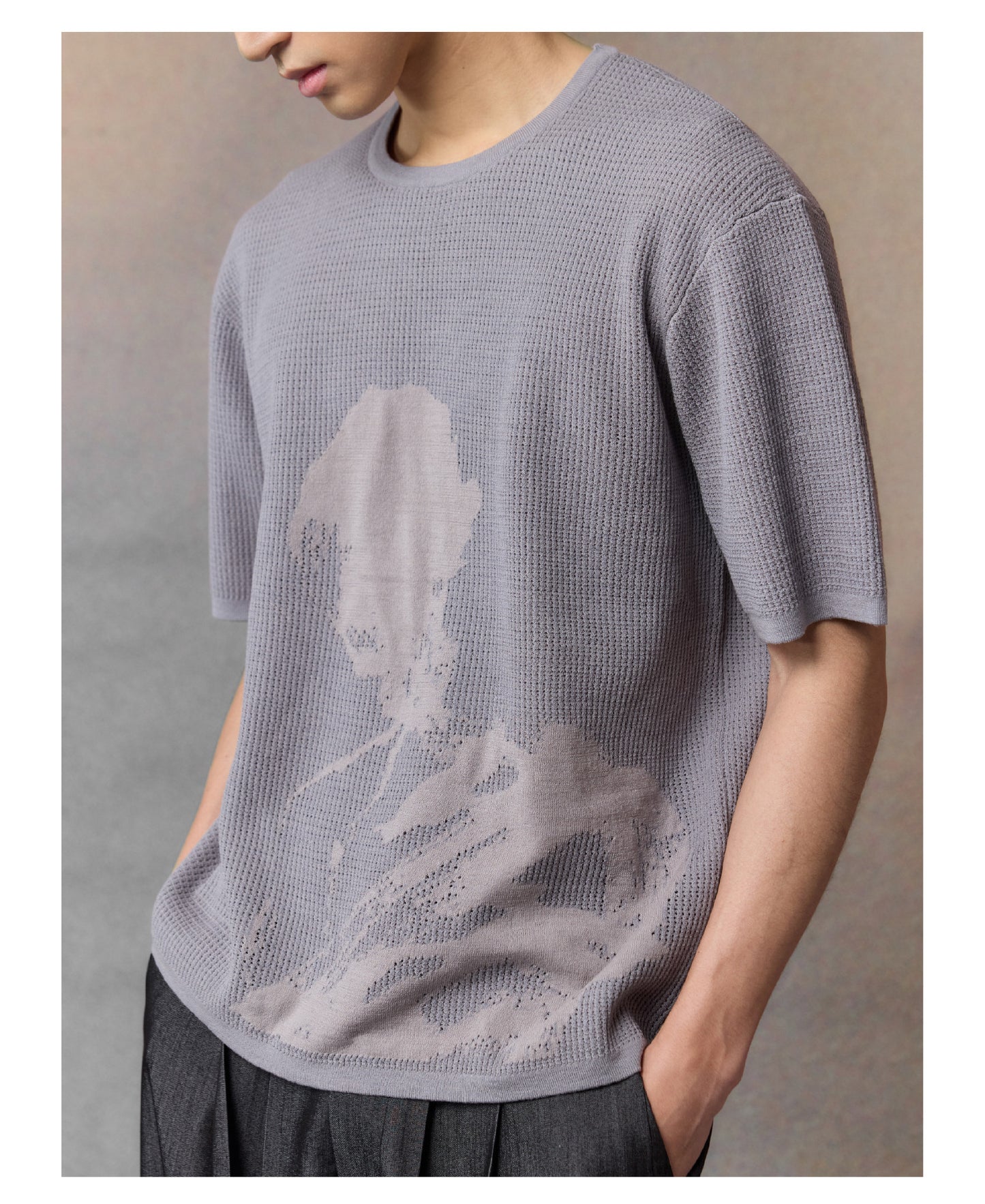 Contrast-Color Printed Knit Shirt