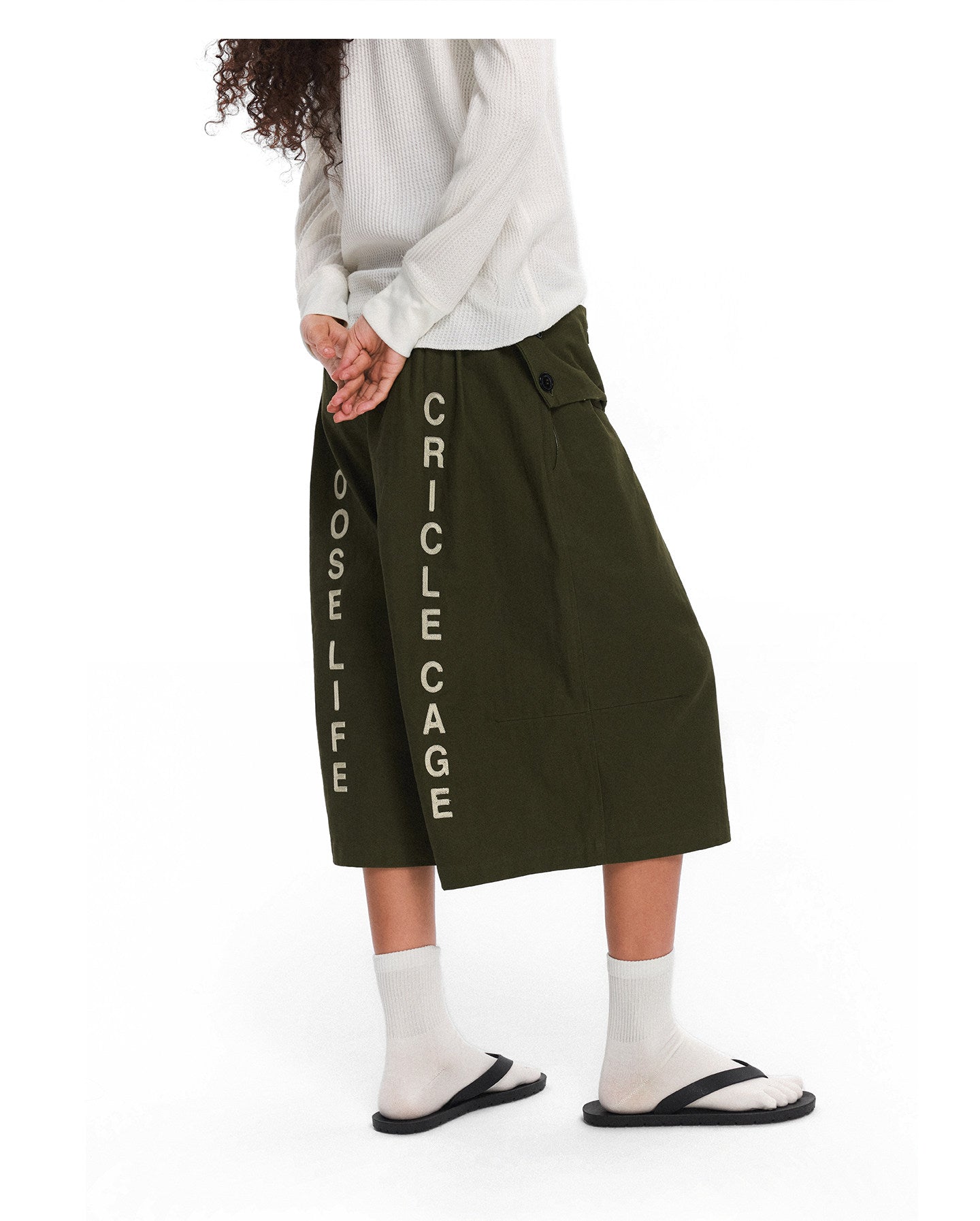Wide-Leg Shorts with Detachable Waist Pouch