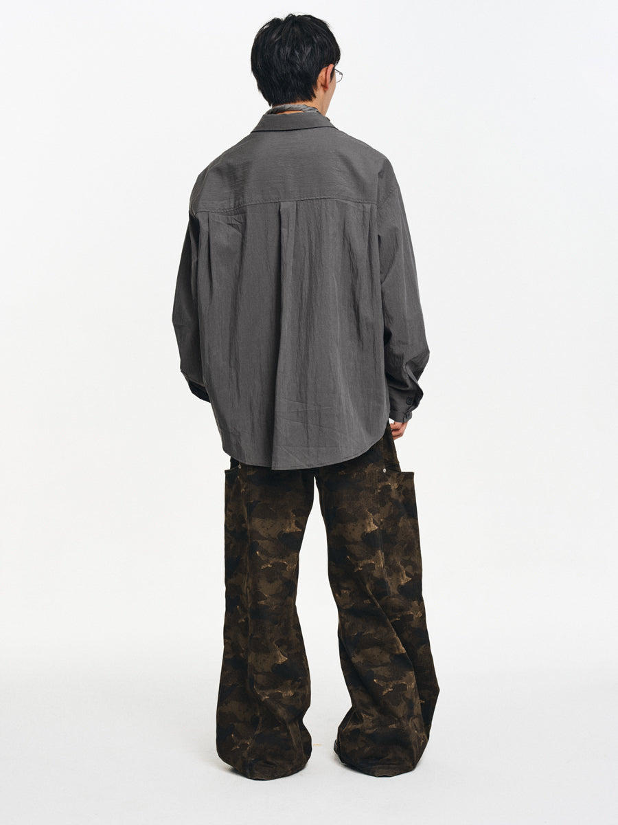 Smooth feel pleated shirt