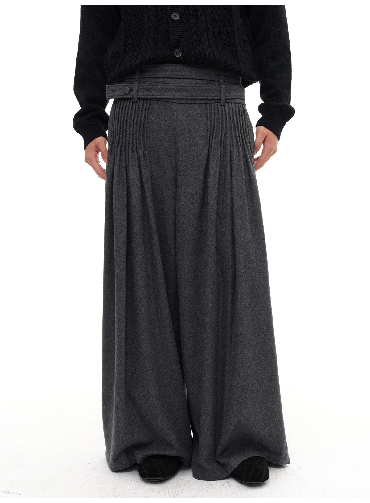Pleated Wool Casual Pants