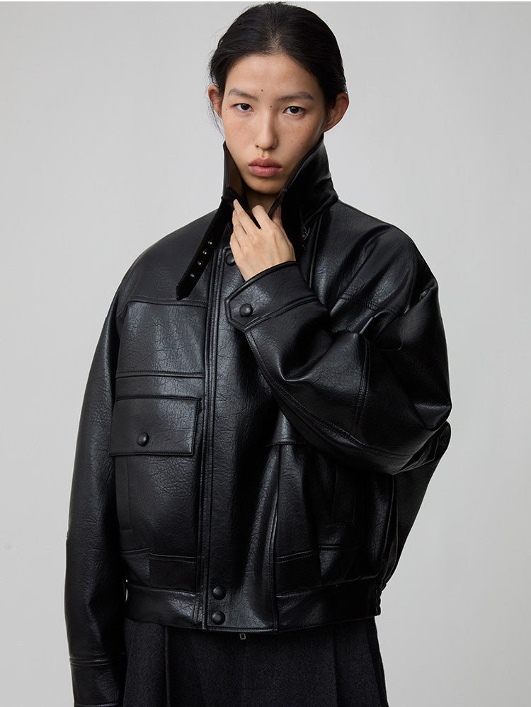 Detachable fur collar bomber jacket