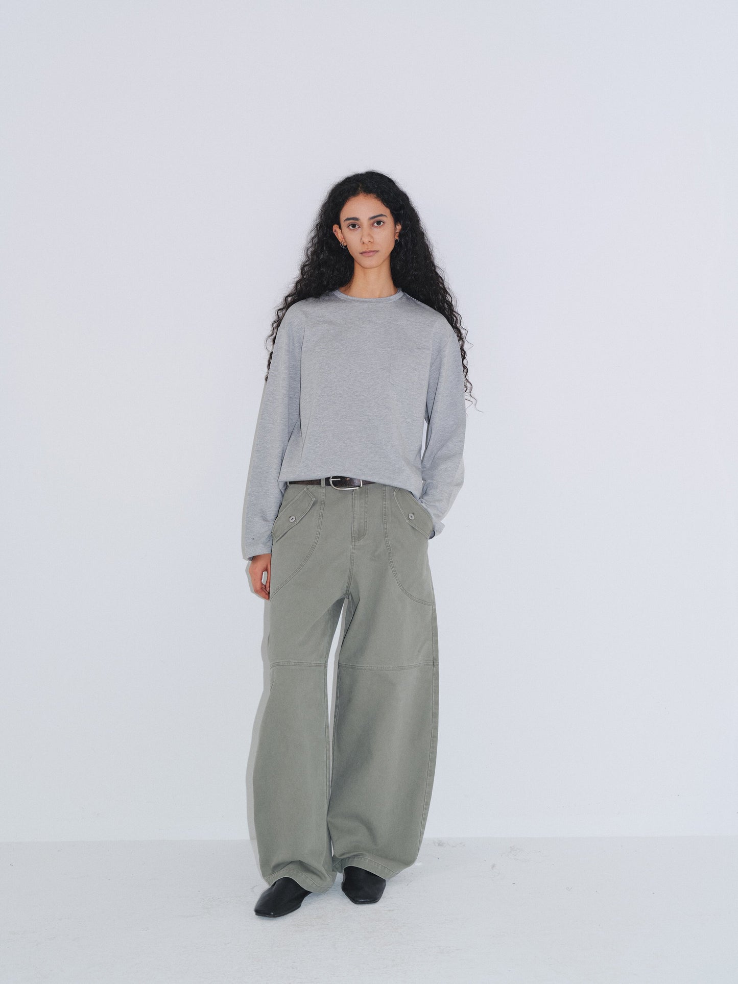 Wash-Distressed Wide-Leg Jeans
