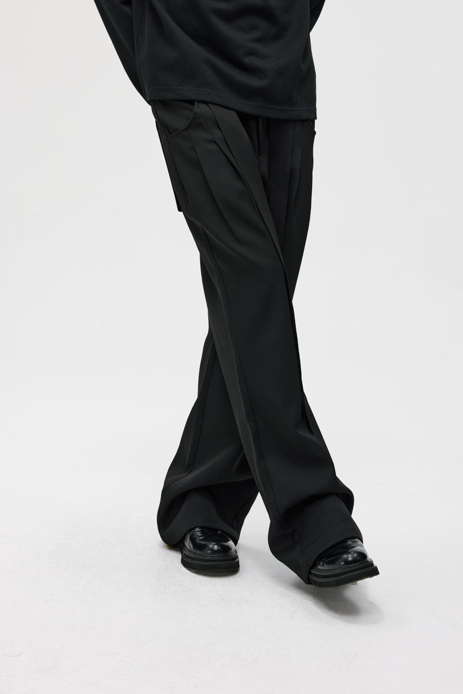 Double Pleated Straight Pants