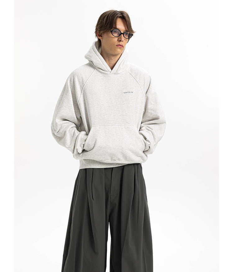 Clean fit short wide sweatshirt