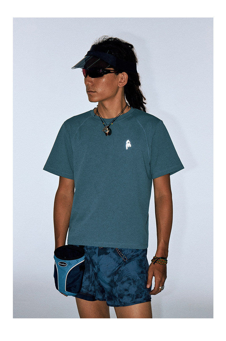 Moisture-wicking, quick-drying T-shirt