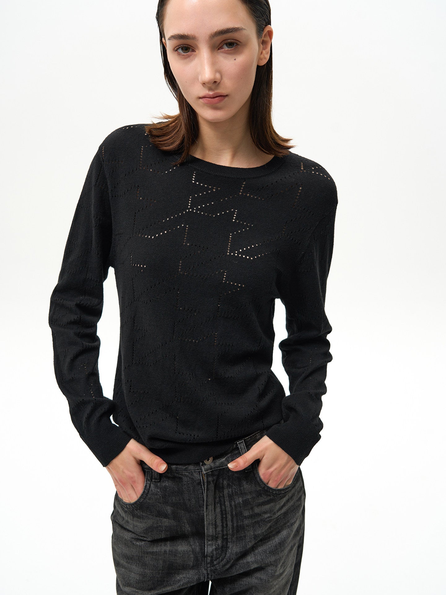 Hollow-Out Houndstooth Sweater