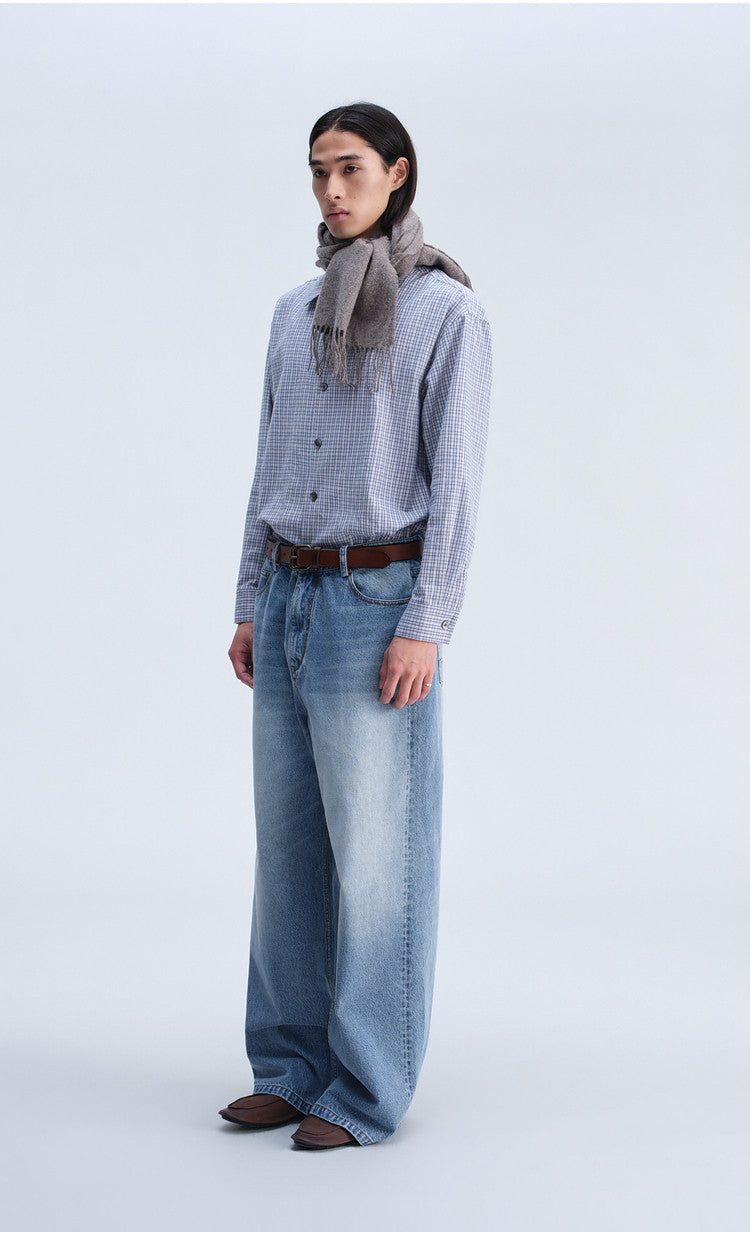 Casual Check Shirt with a Relaxed Fit