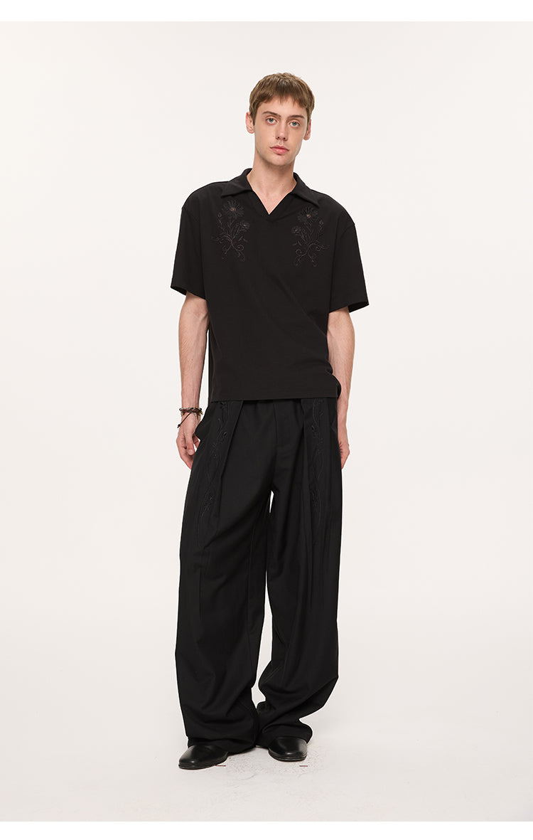 Embroidered V-neck polo shirt