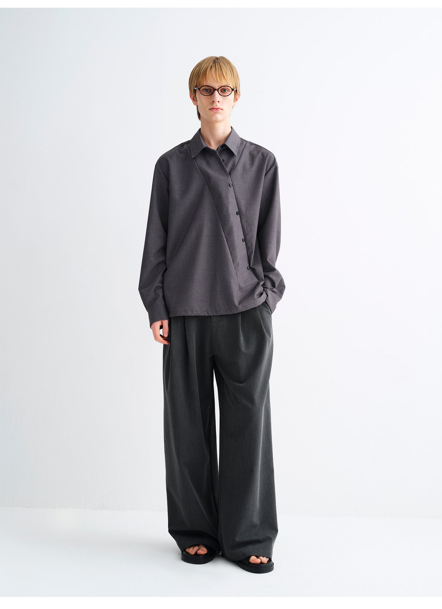 Casual Pants with Double-Pleated Waist Loop Design