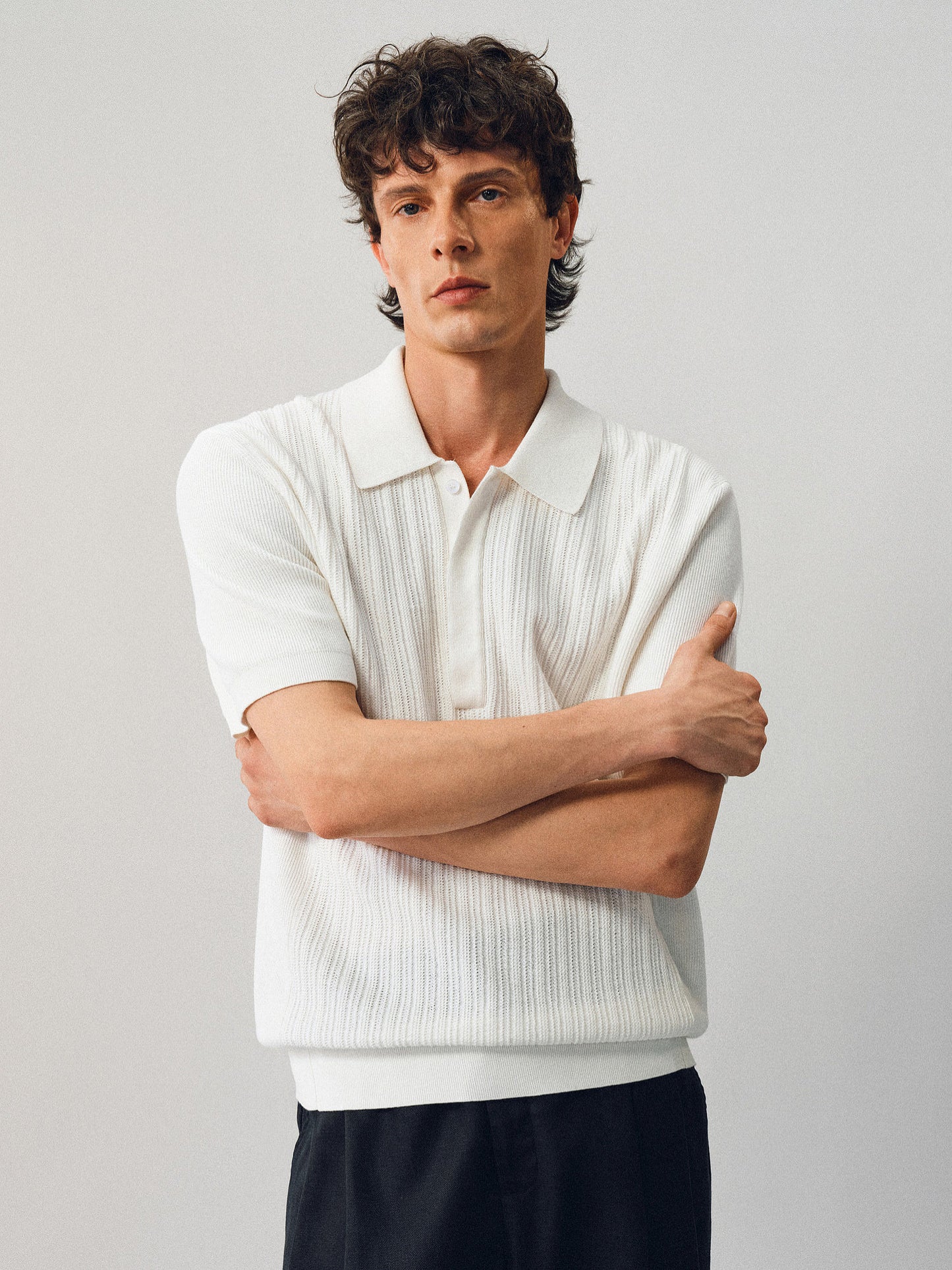 Jacquard-woven polo shirt with a hidden placket