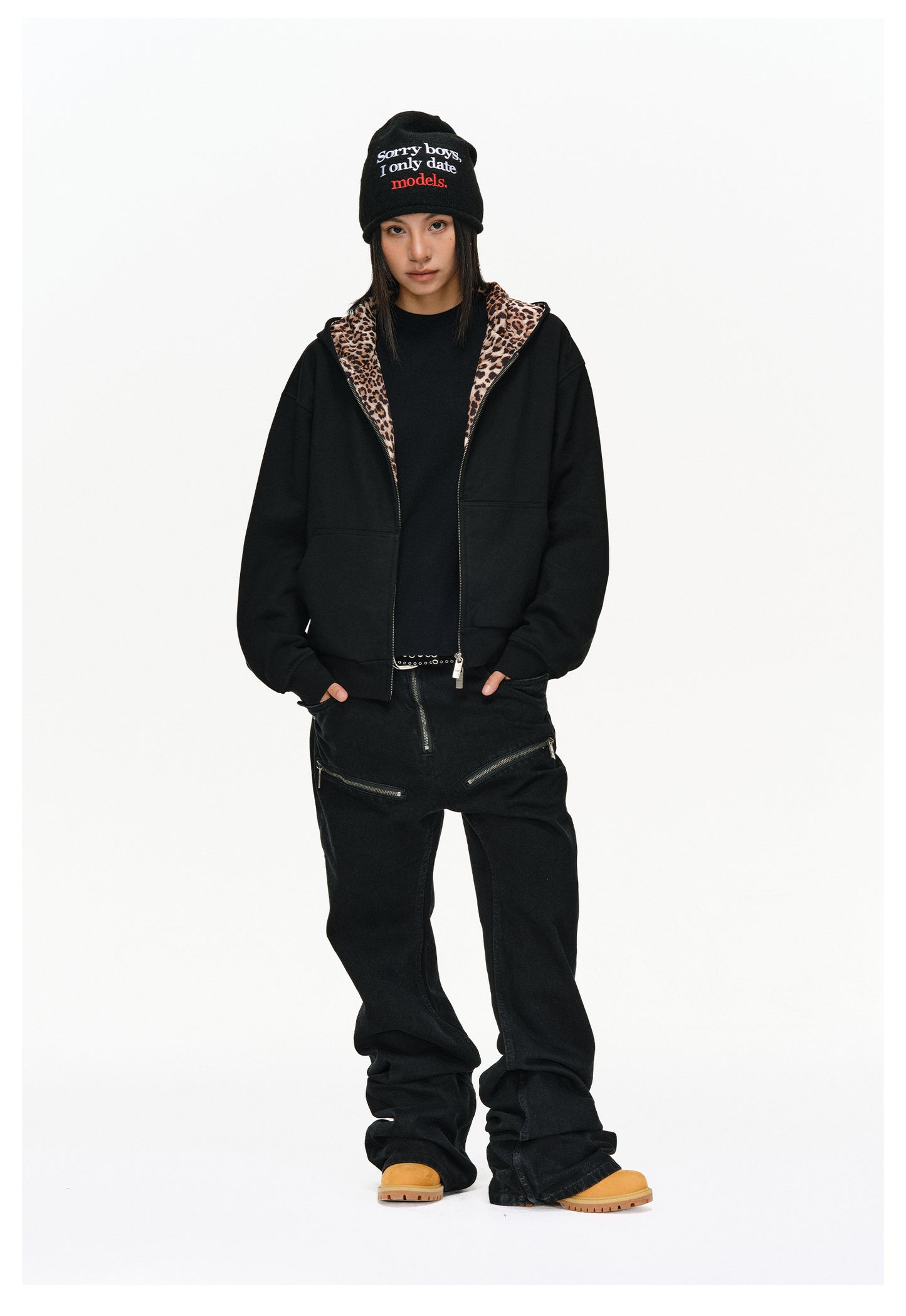 Sweatshirt with hood