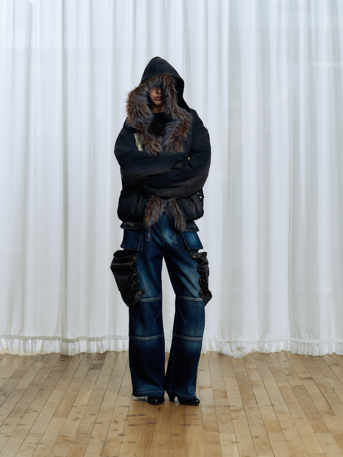 Detachable faux fur lining denim jacket