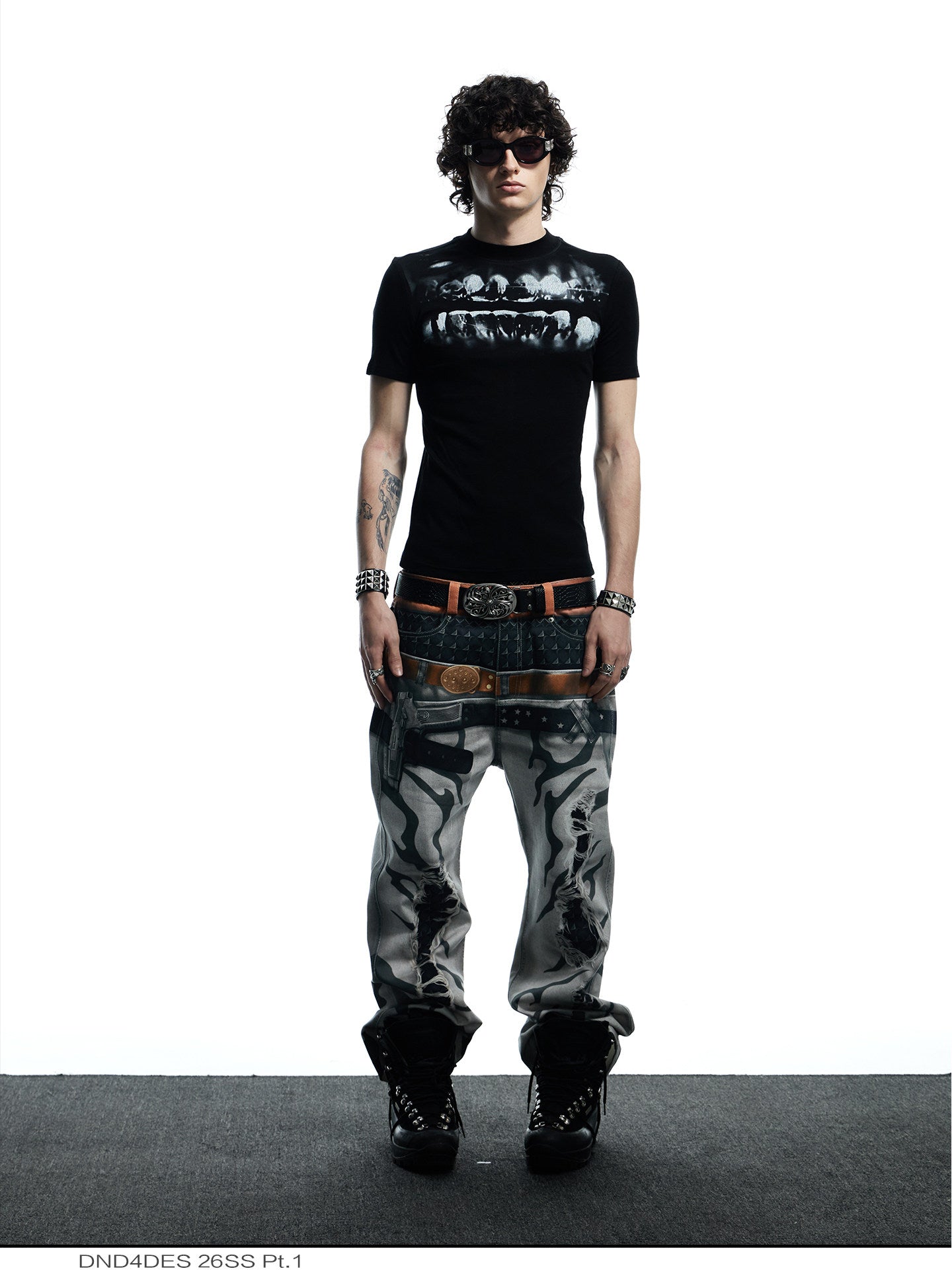 Tight-Fit Printed T-Shirt