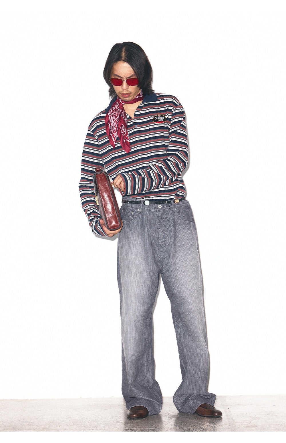 Vintage-washed loose jeans