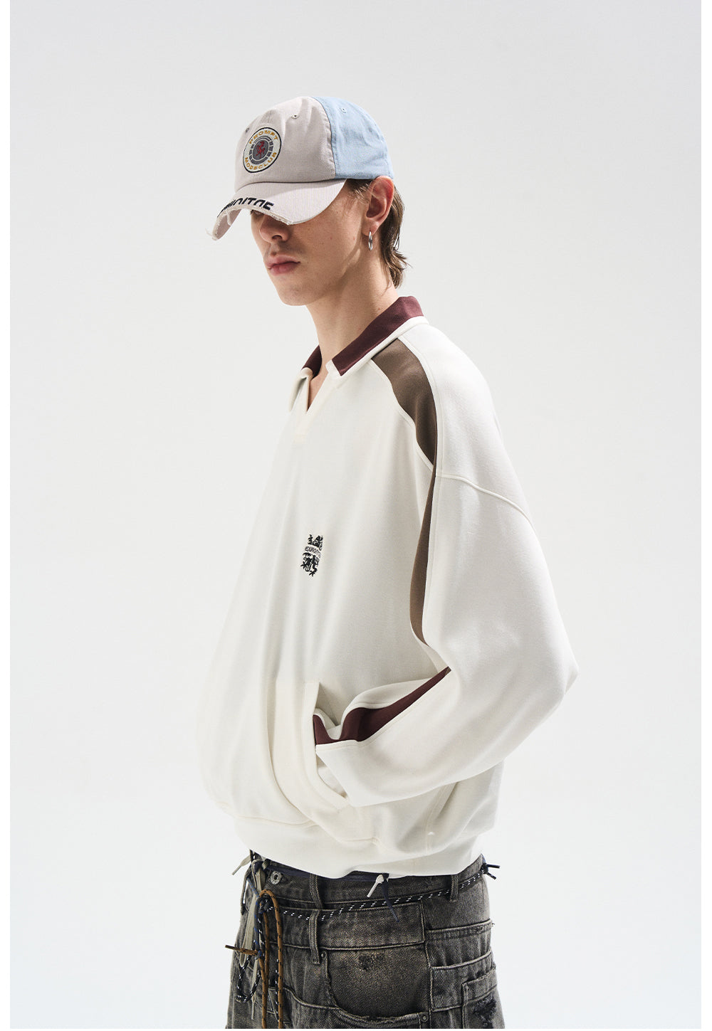 Embroidered Contrast Color Sweatshirt