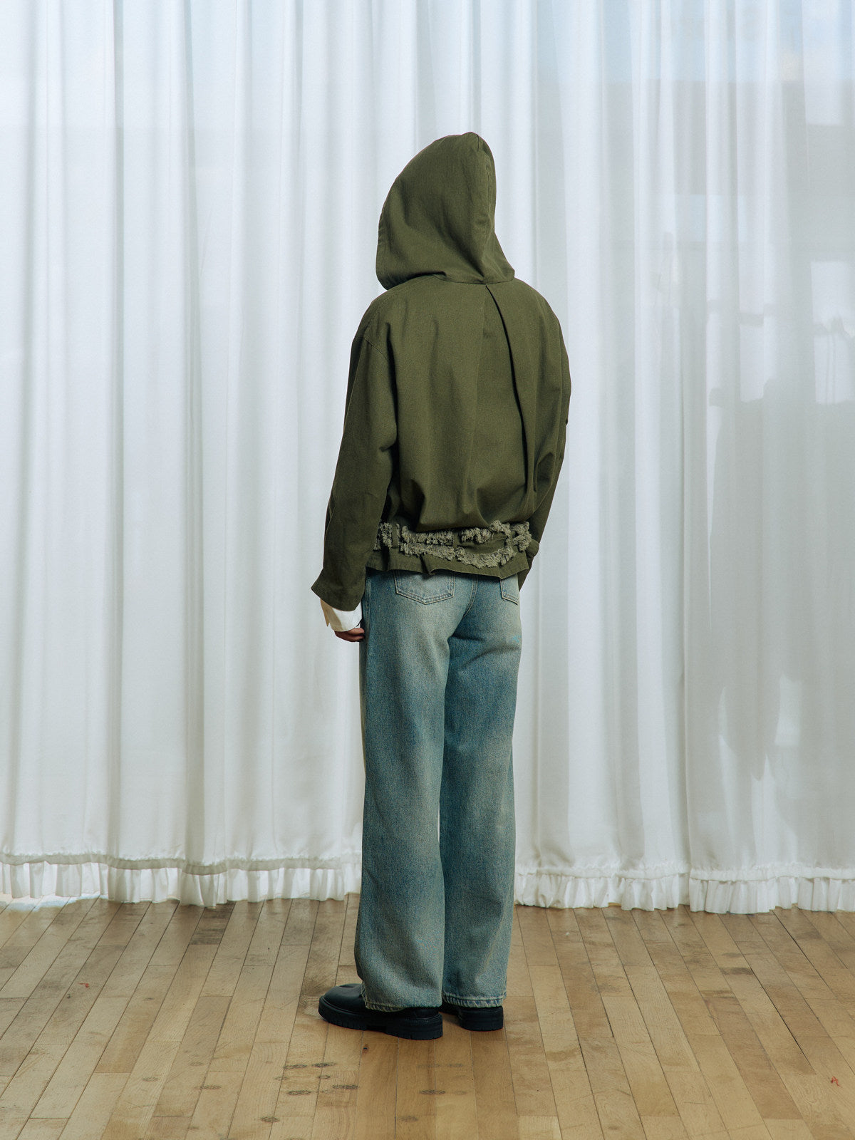Embroidered Two-Tone Wash Straight Leg Jeans