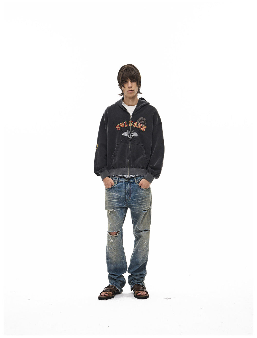Sweatshirt with Letter-Printed Badge