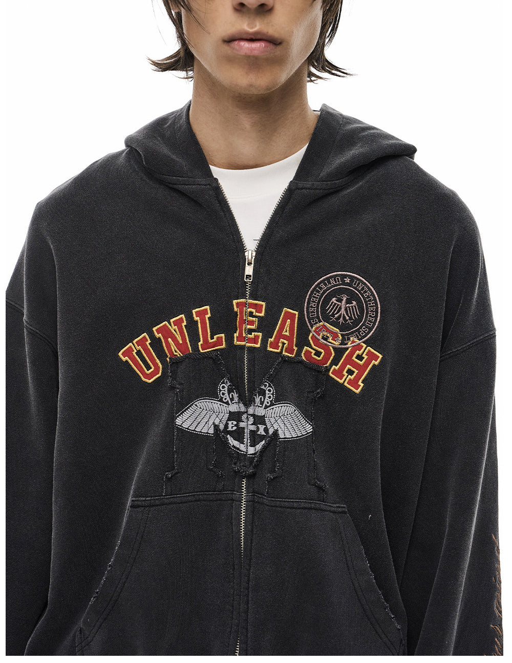 Sweatshirt with Letter-Printed Badge
