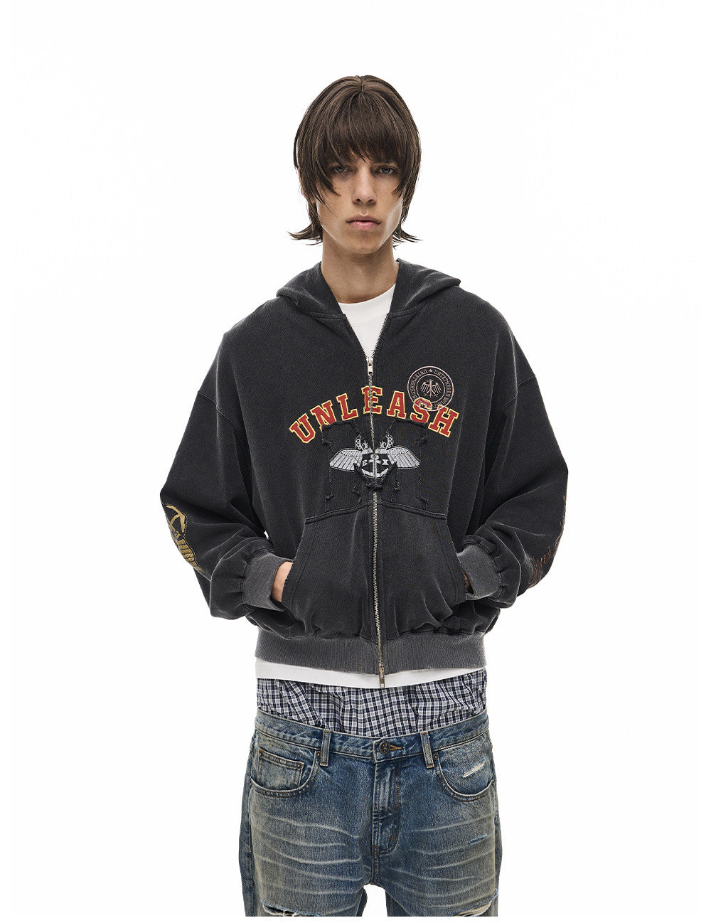 Sweatshirt with Letter-Printed Badge