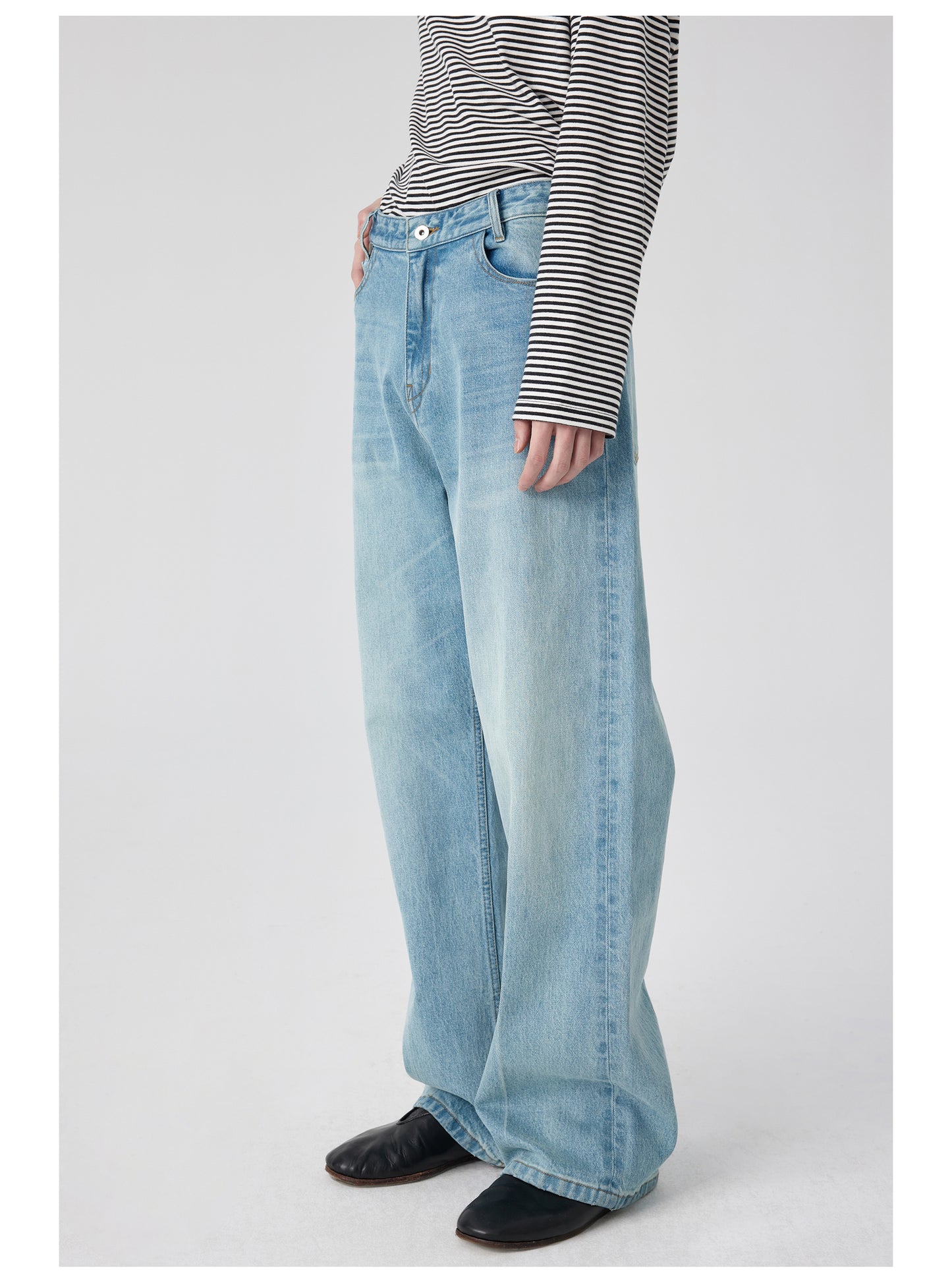 Regular fit center seam jeans