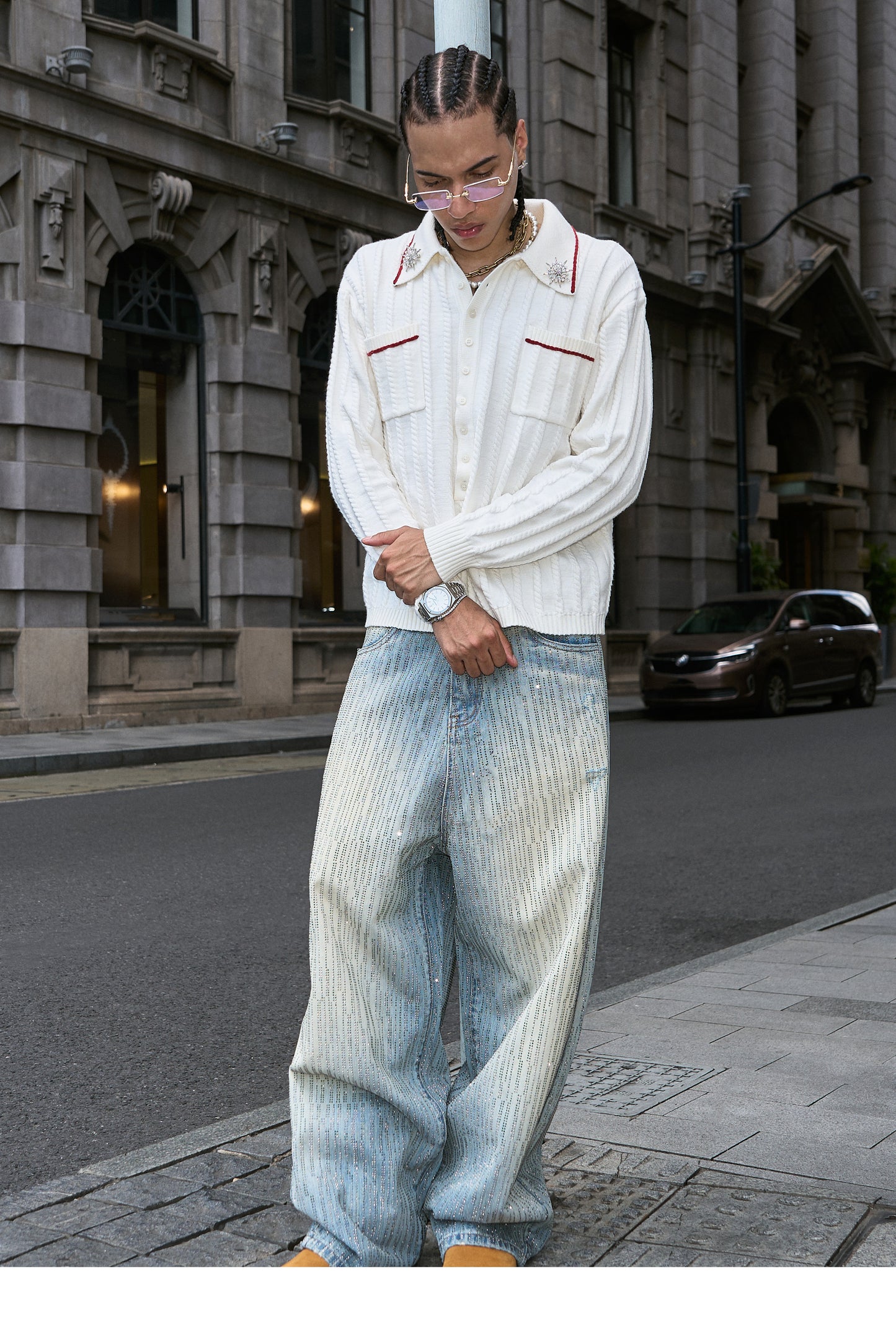 Jeans with rhinestones