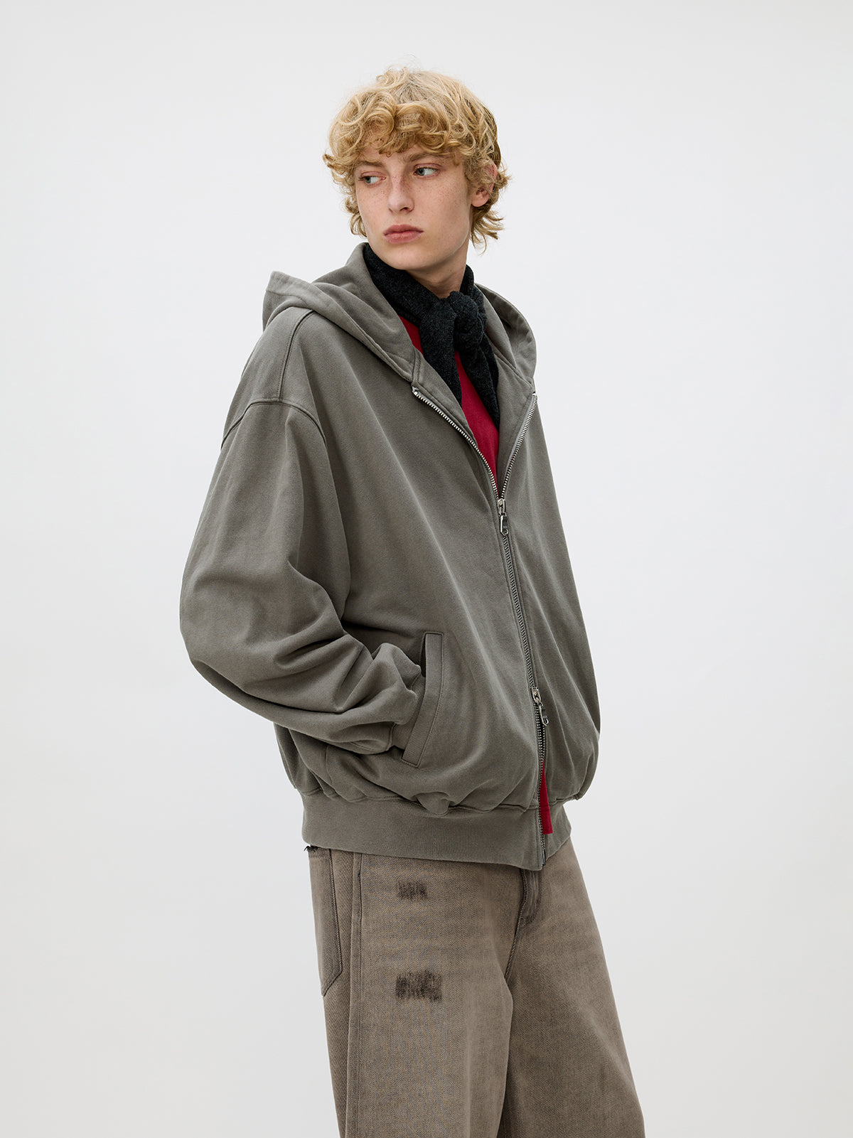 Wash-Damaged Zipper Sweatshirt