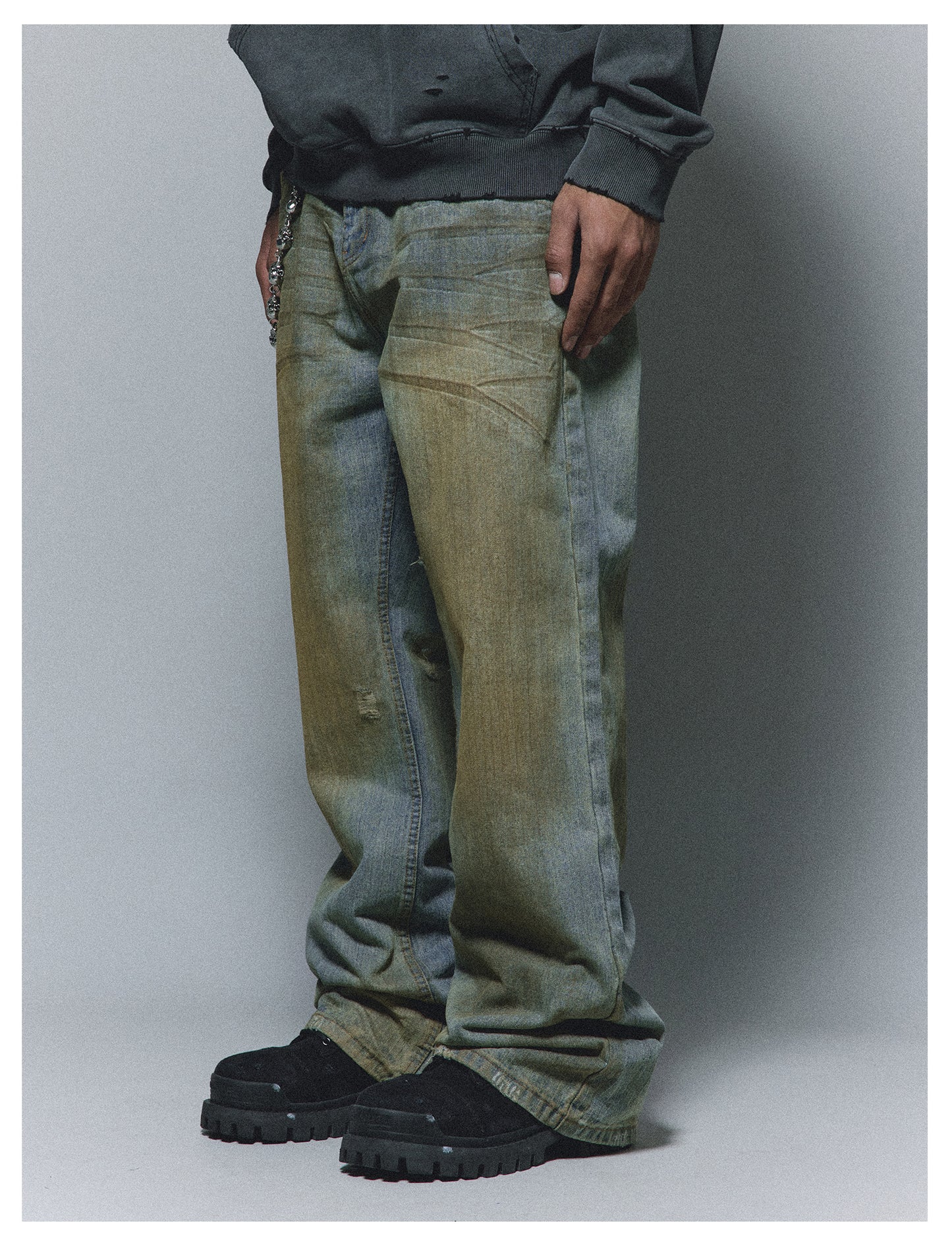 Damaged Retro Mud Dyed Jeans