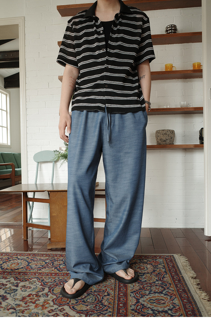 Casual Pants with Excellent Breathability and a Loose Drawstring
